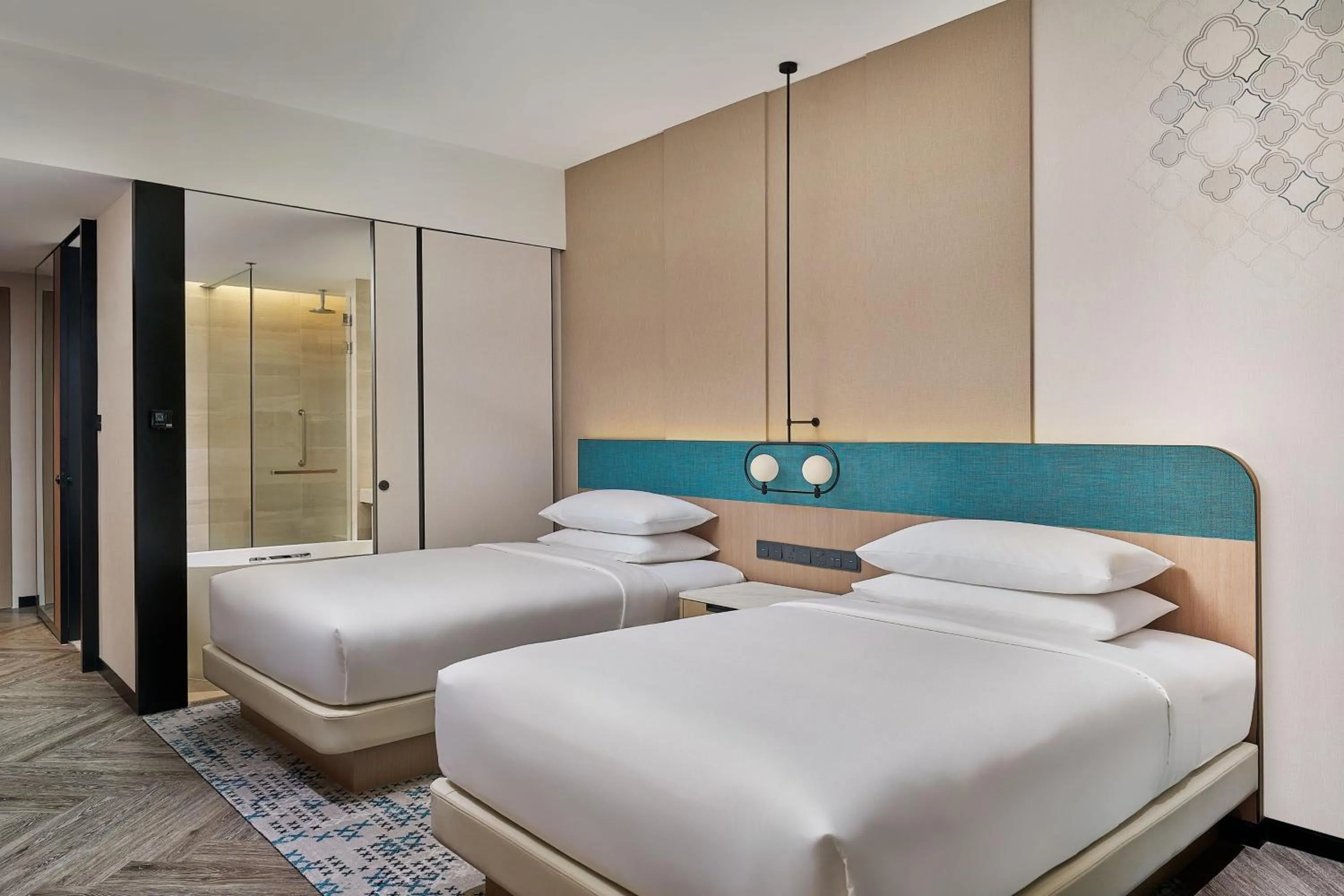 Photo of the whole room, Bed in Penang Marriott Hotel