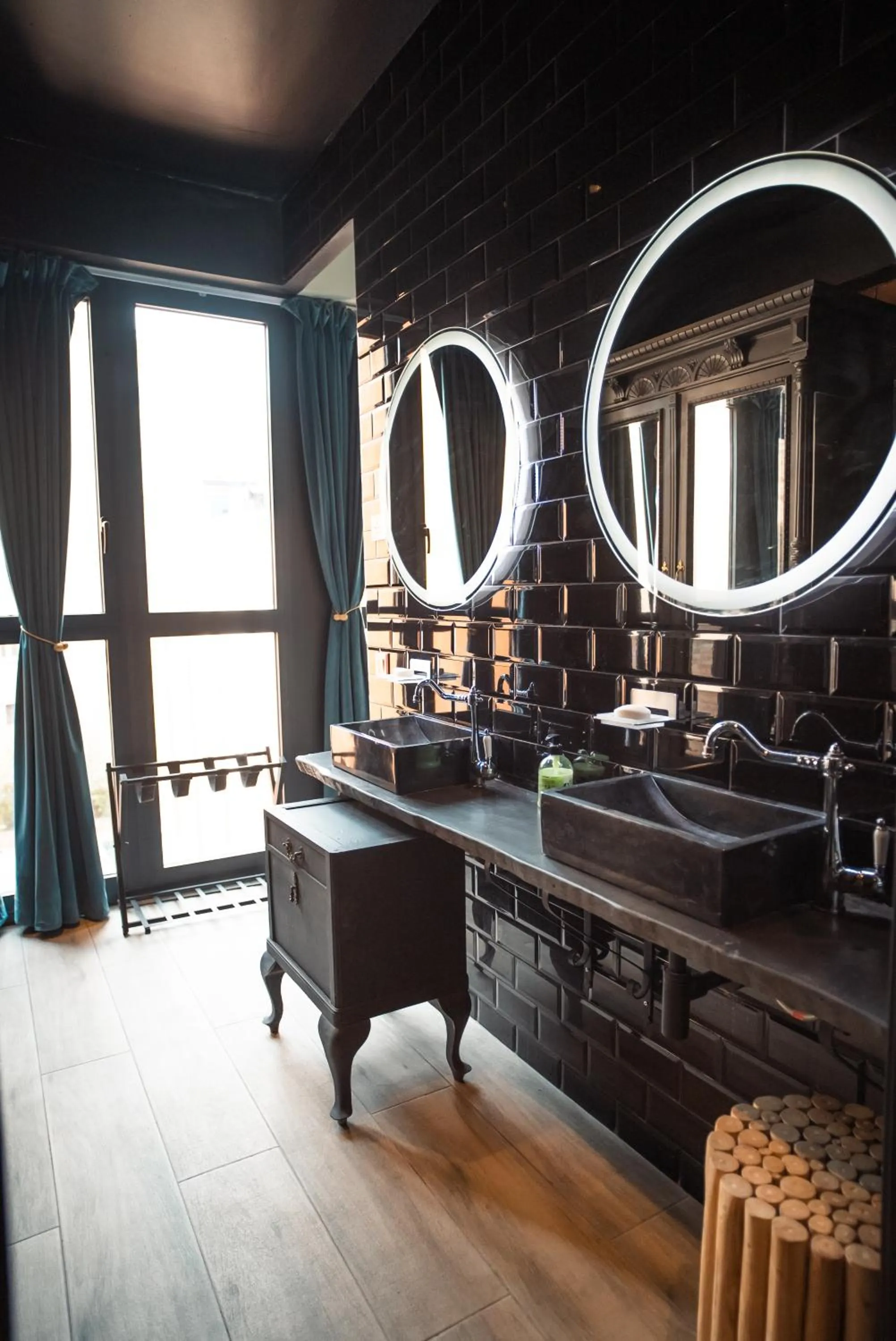 Bathroom in Hotel Lincoln Lounge