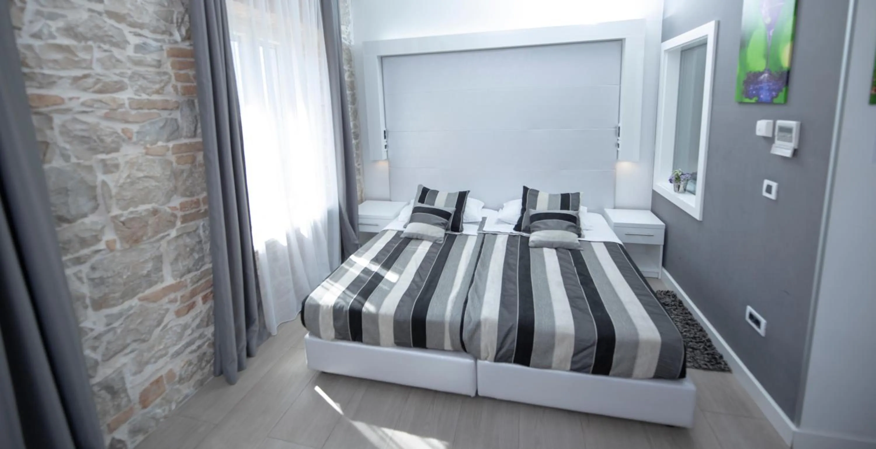 Bed in A Heritage Split