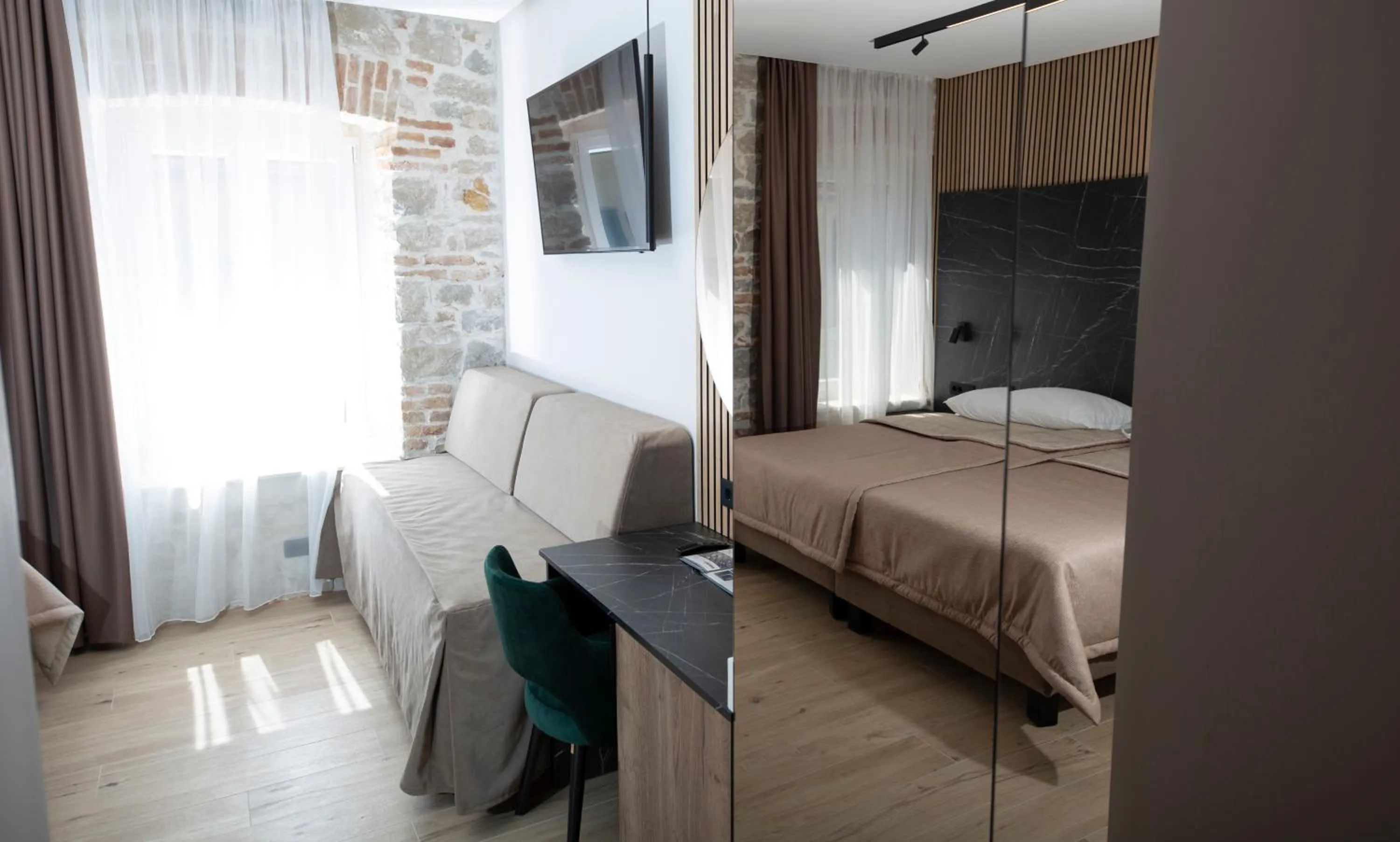 Bed in A Heritage Split