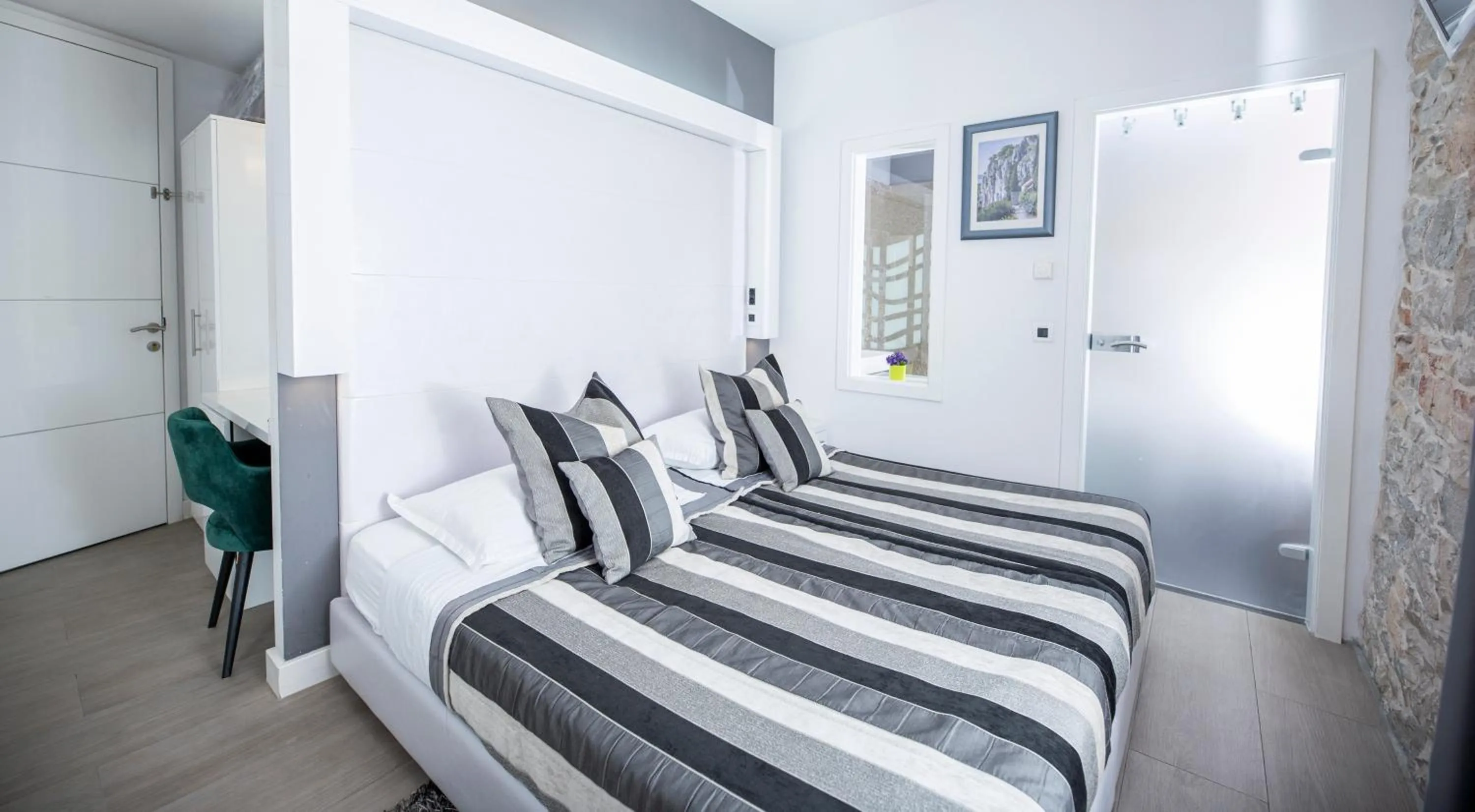 Bed in A Heritage Split