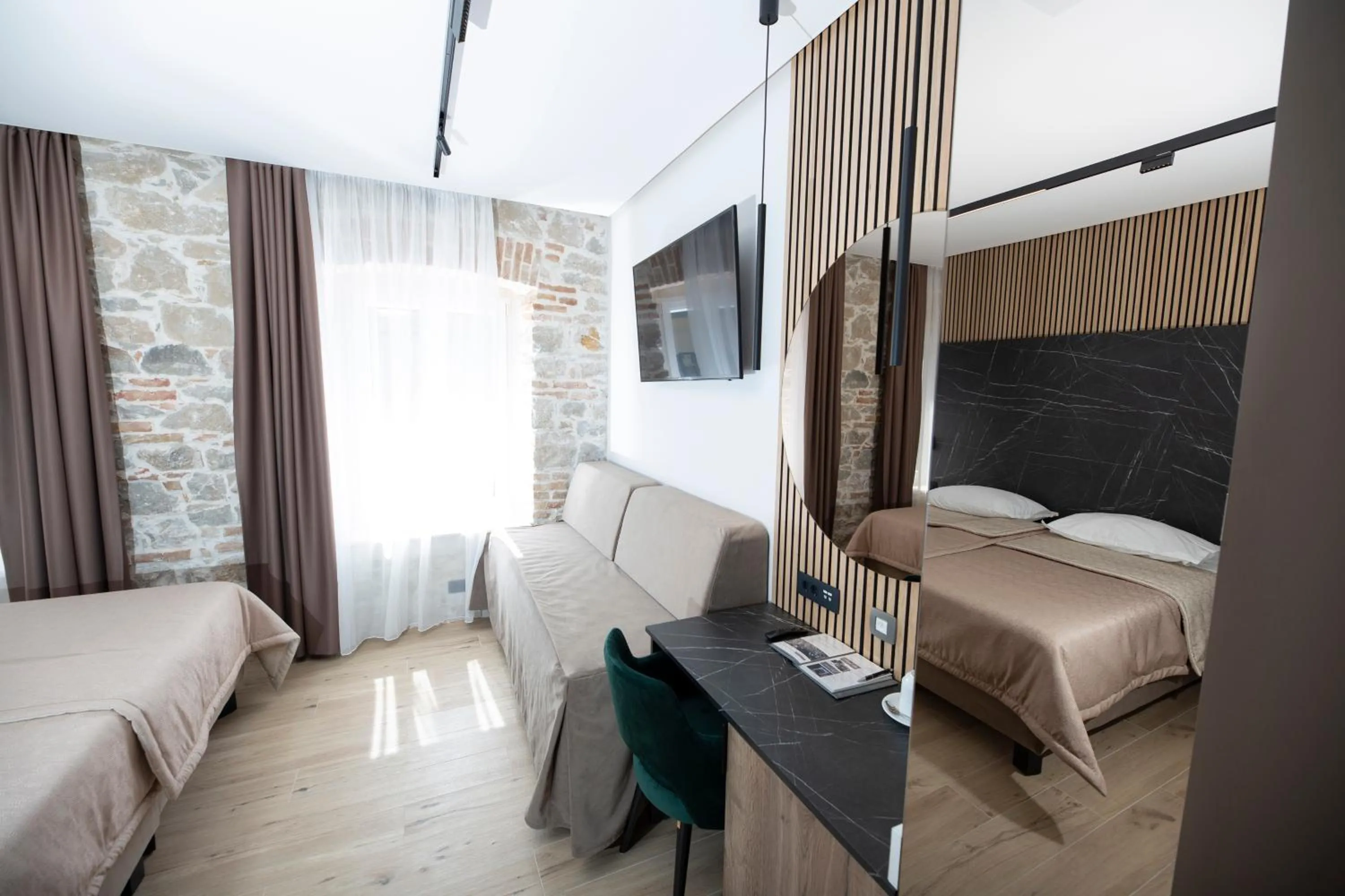 Bed in A Heritage Split