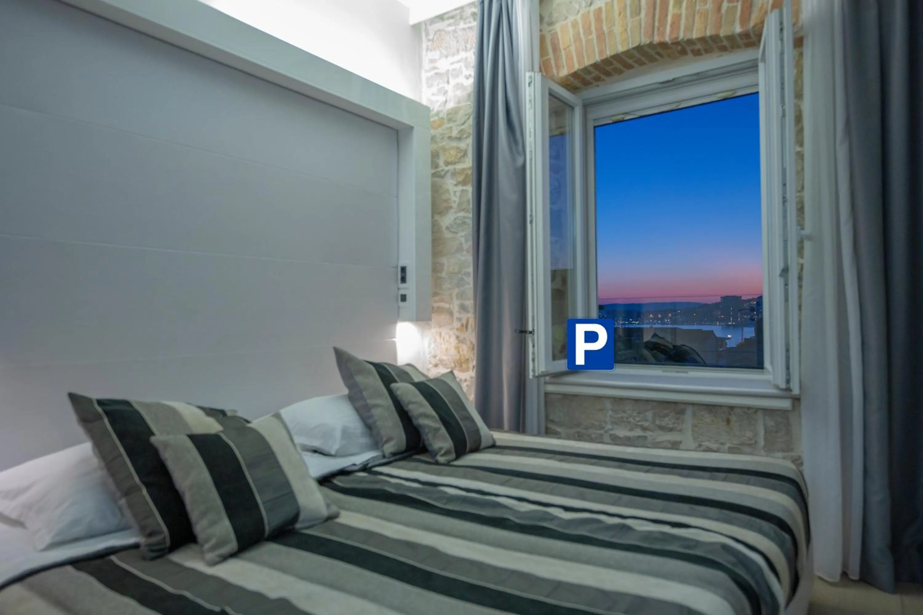 Bed in A Heritage Split