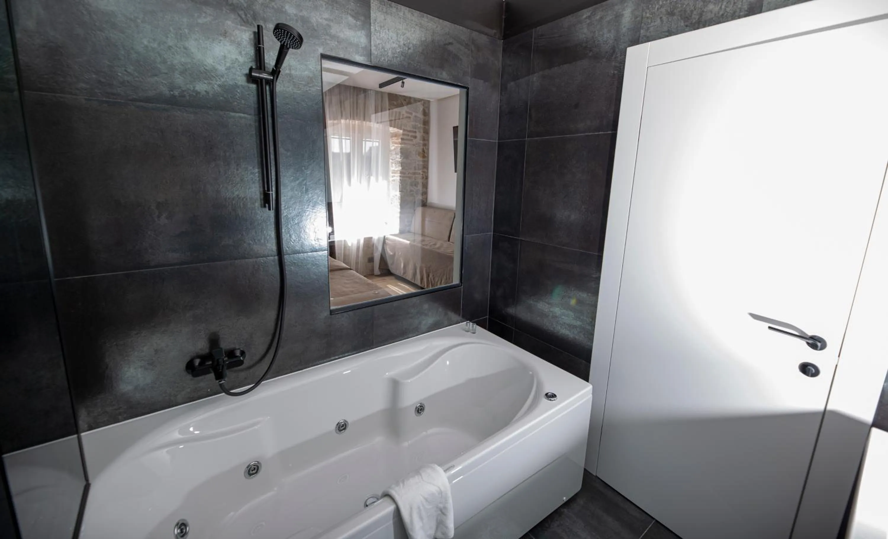 Shower in A Heritage Split