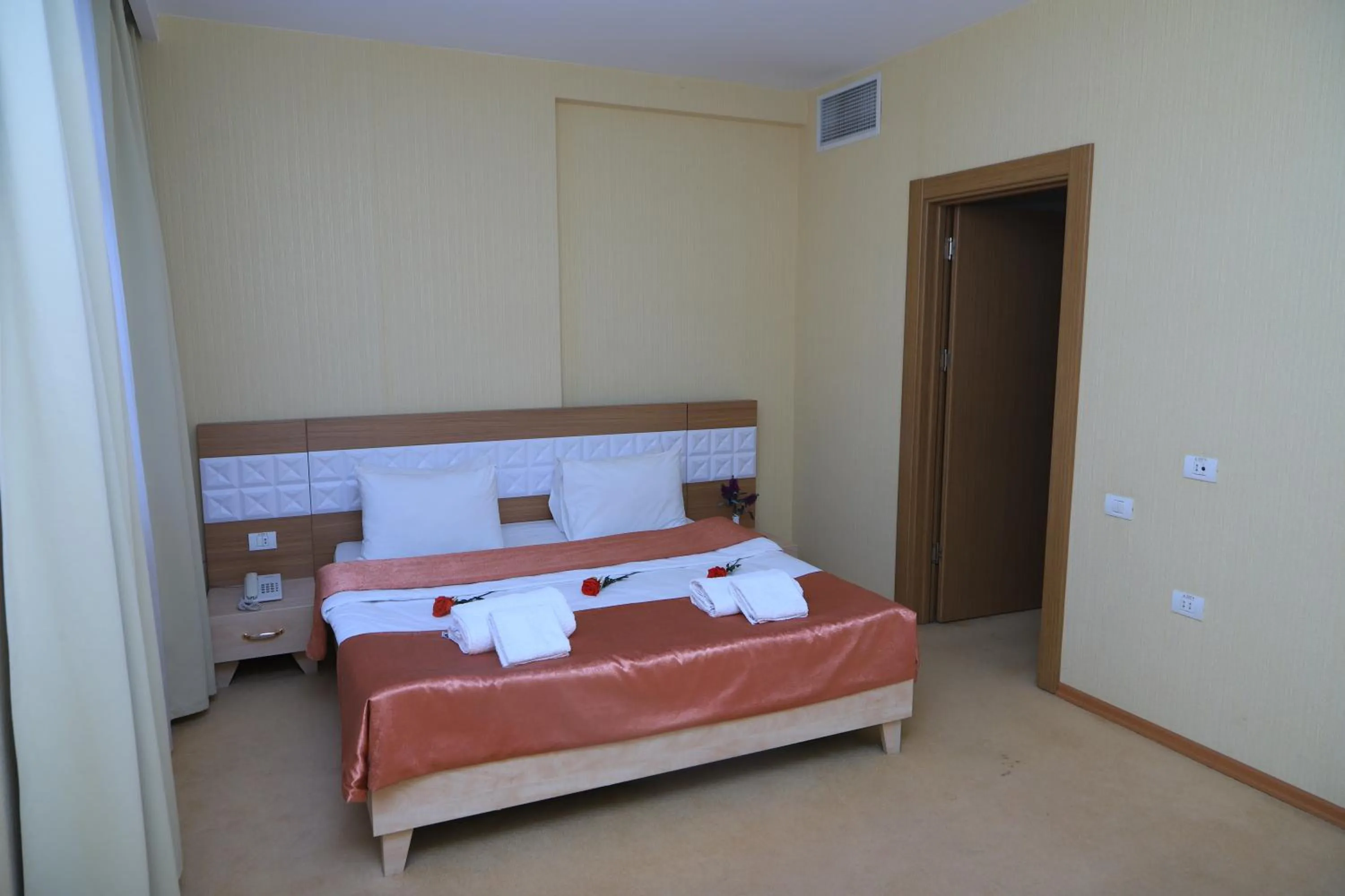 Bedroom, Bed in Gabala Tufandag City Hotel