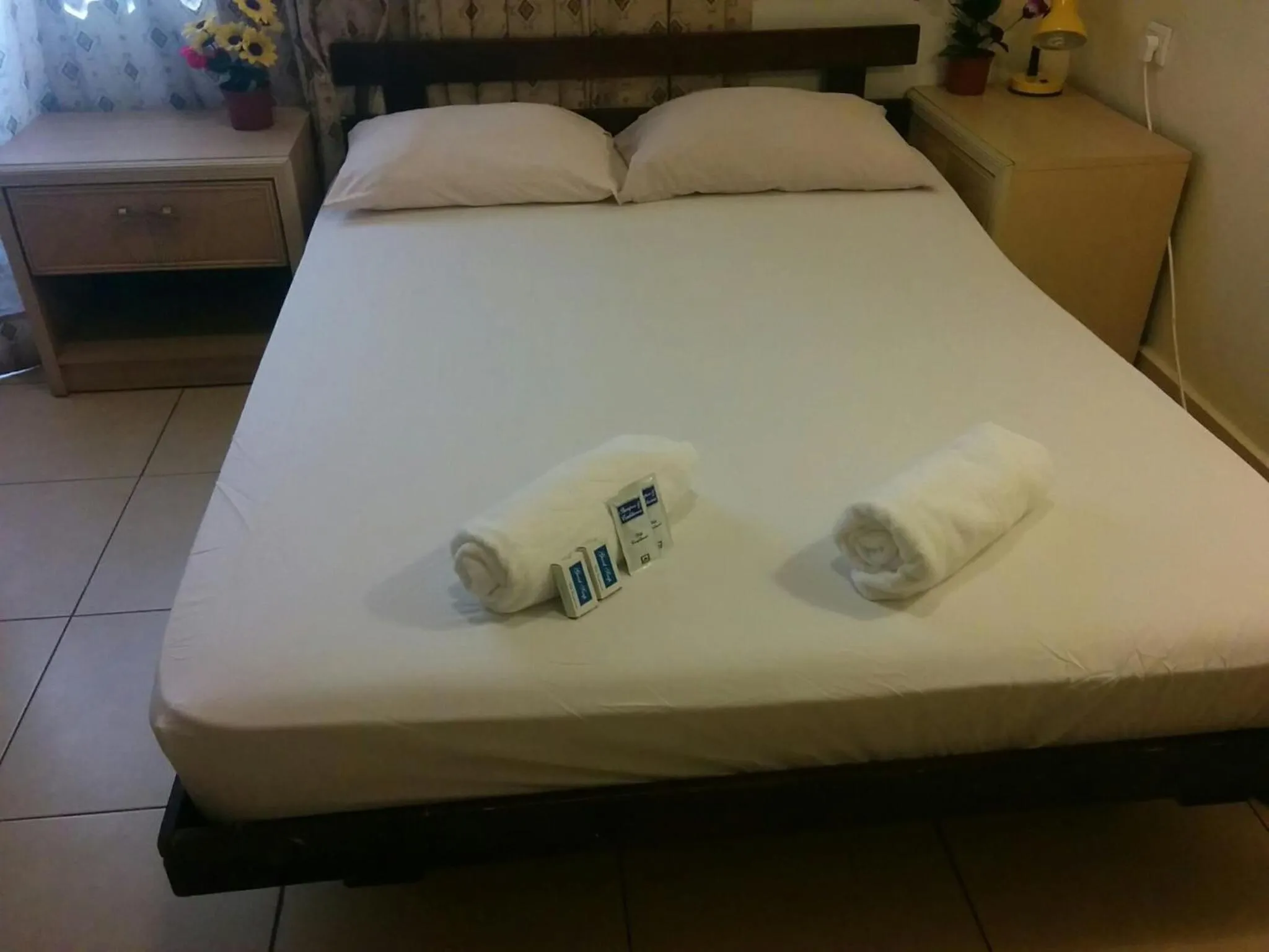 Bed in Ben Yehuda Hotel