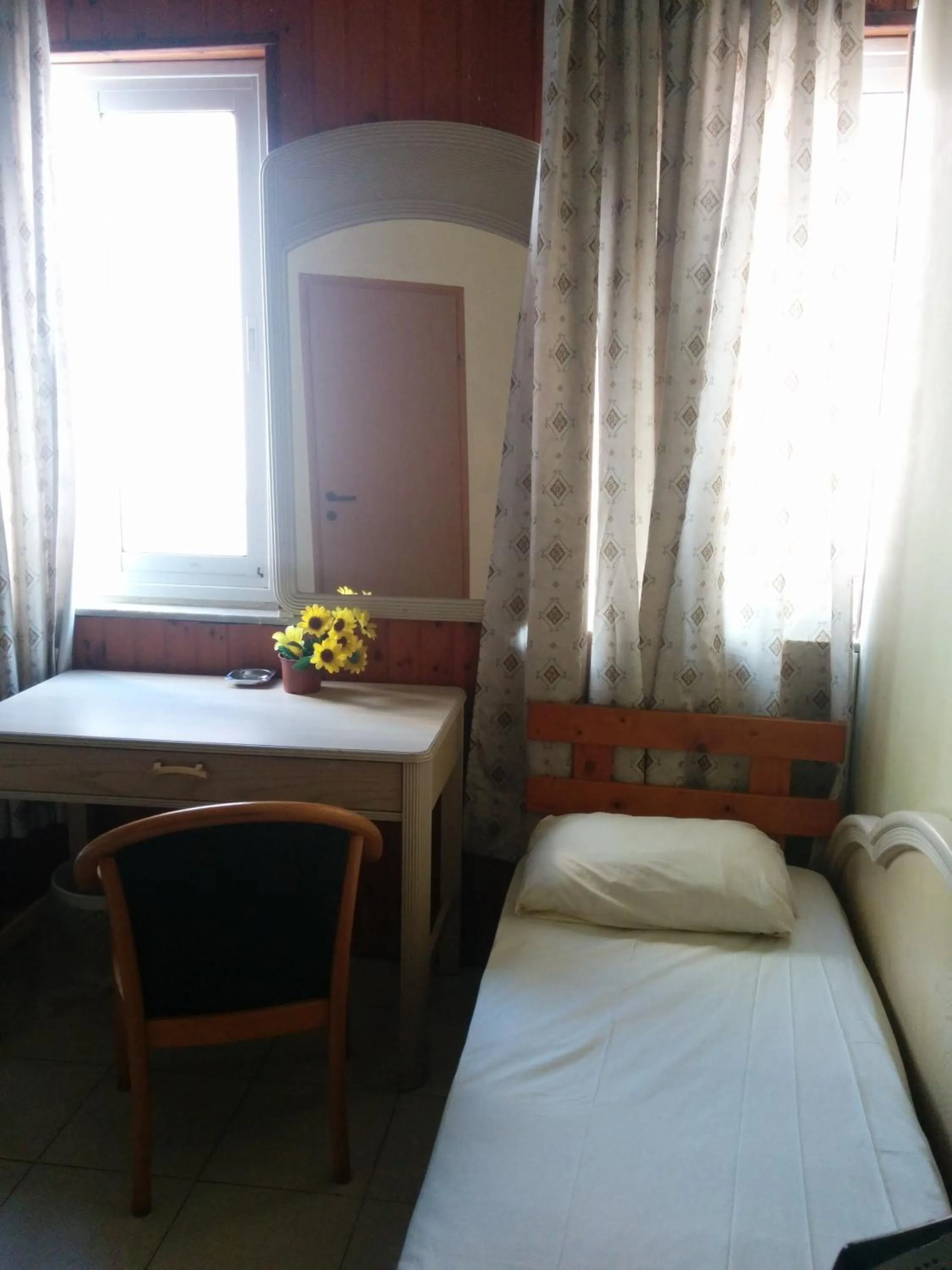 Photo of the whole room in Ben Yehuda Hotel