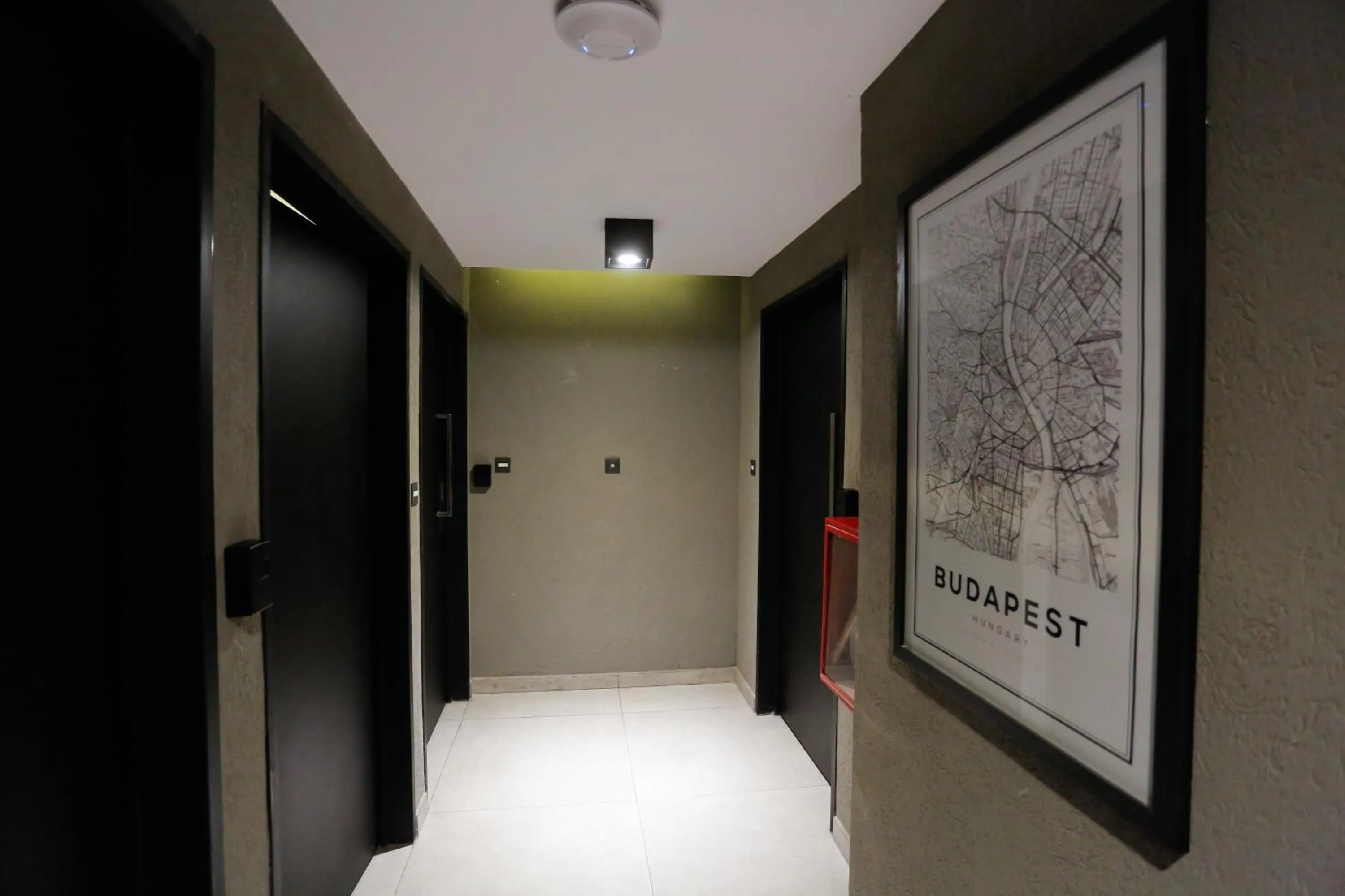 elevator in OWN Belgrano Studios & Suites