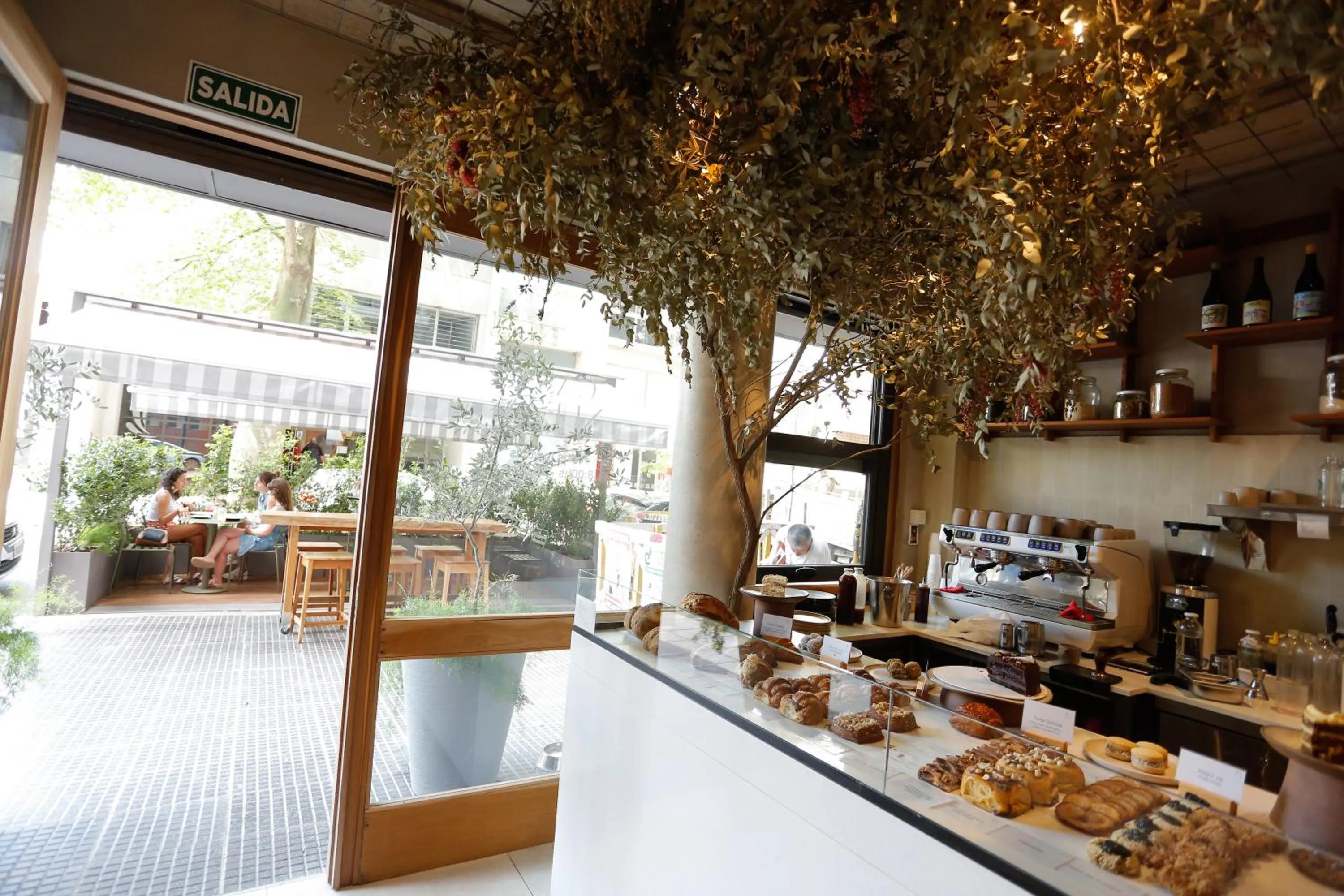 Food in OWN Belgrano Studios & Suites