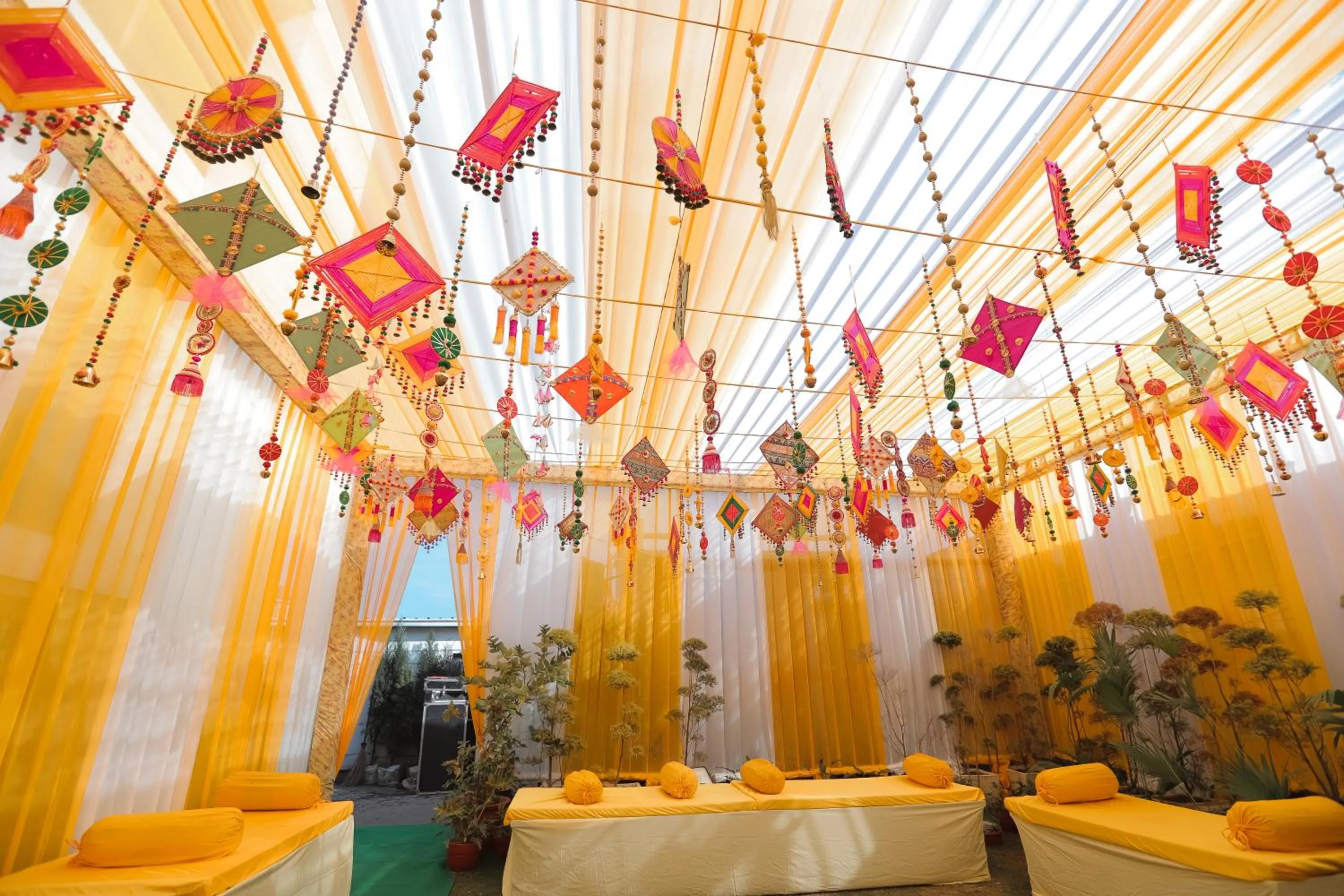 wedding in Hotel Saffron Leaf