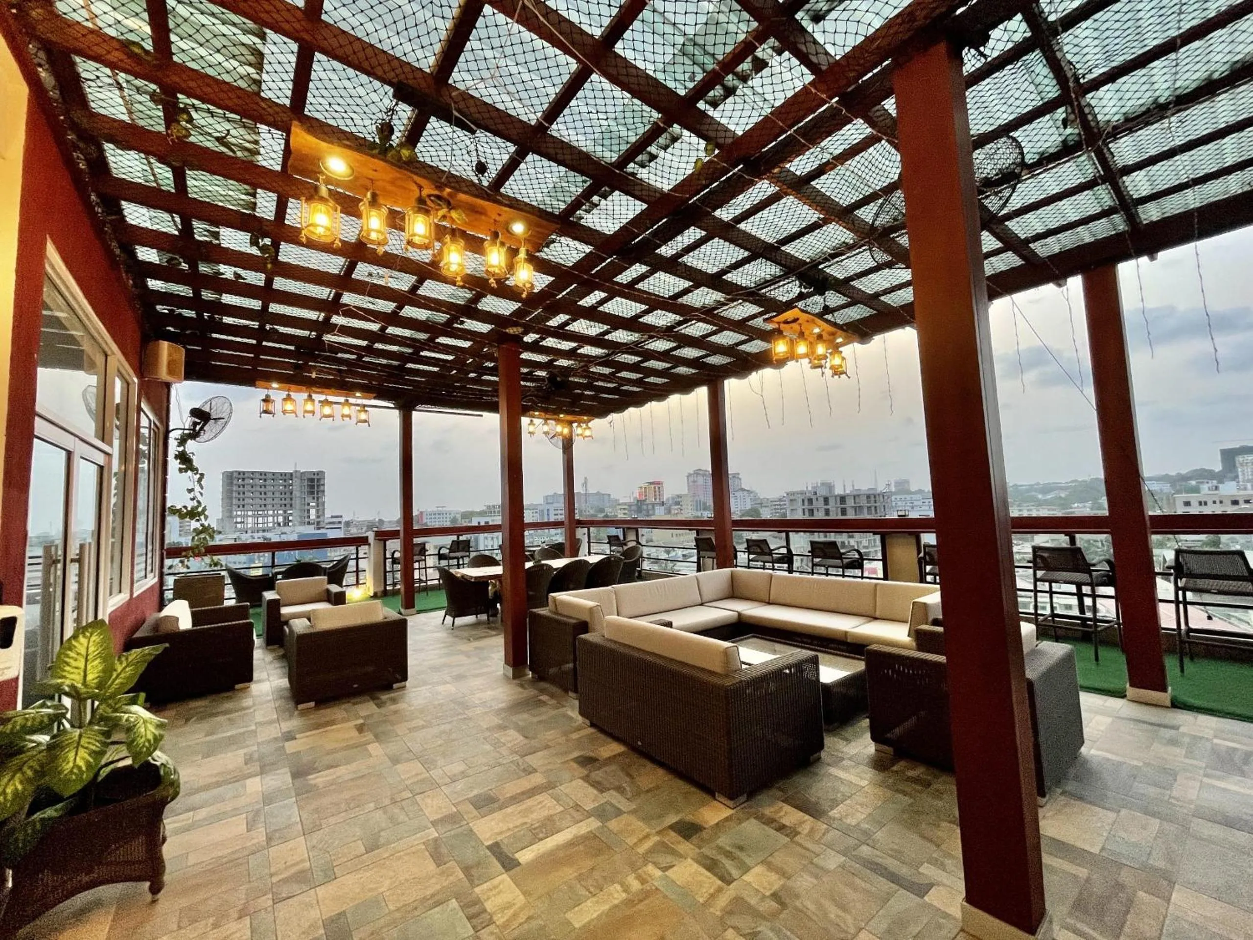 Restaurant/places to eat in San Marino Hotel