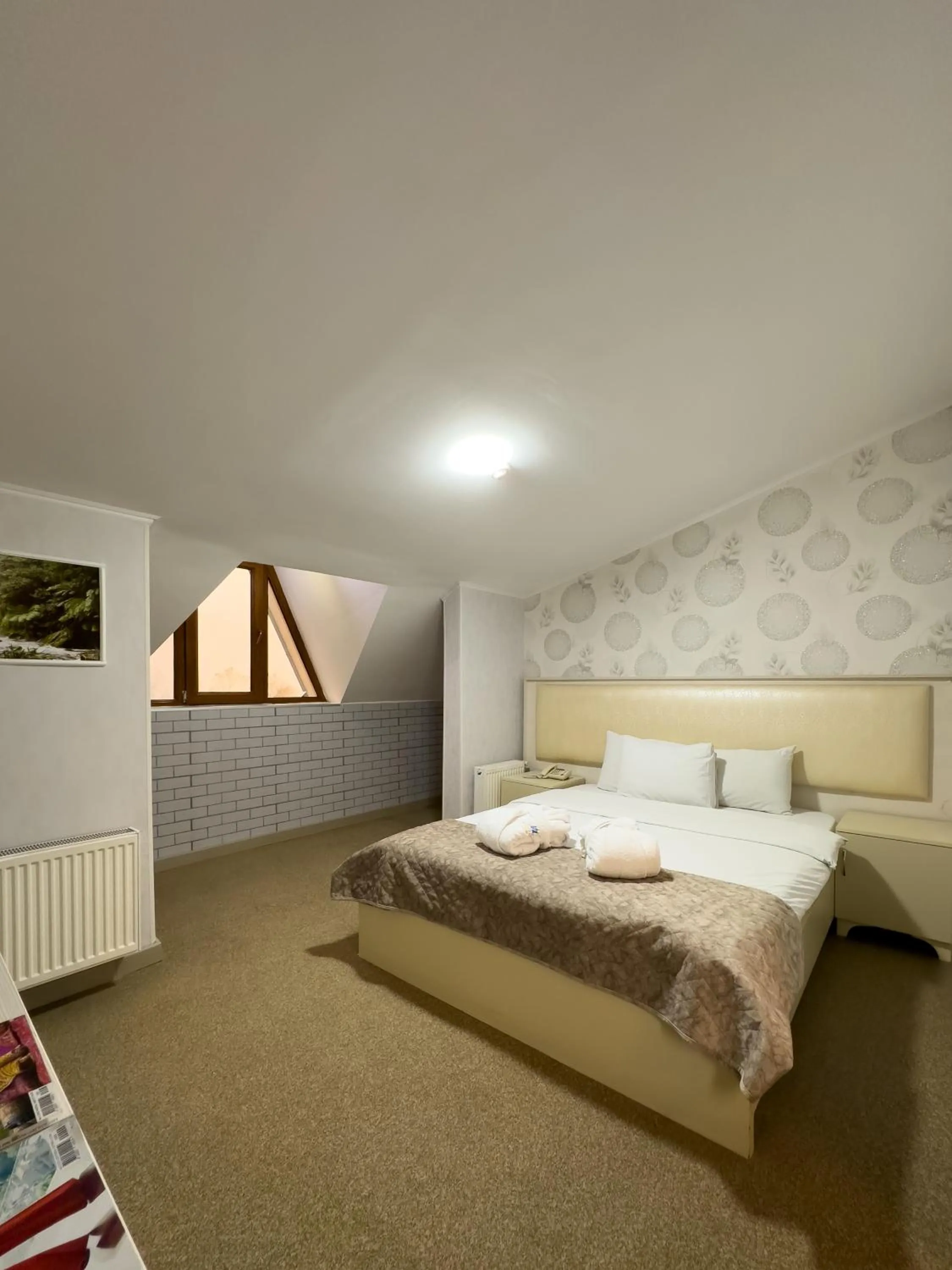 Bed in Gabala Yeddi Gozel Hotel