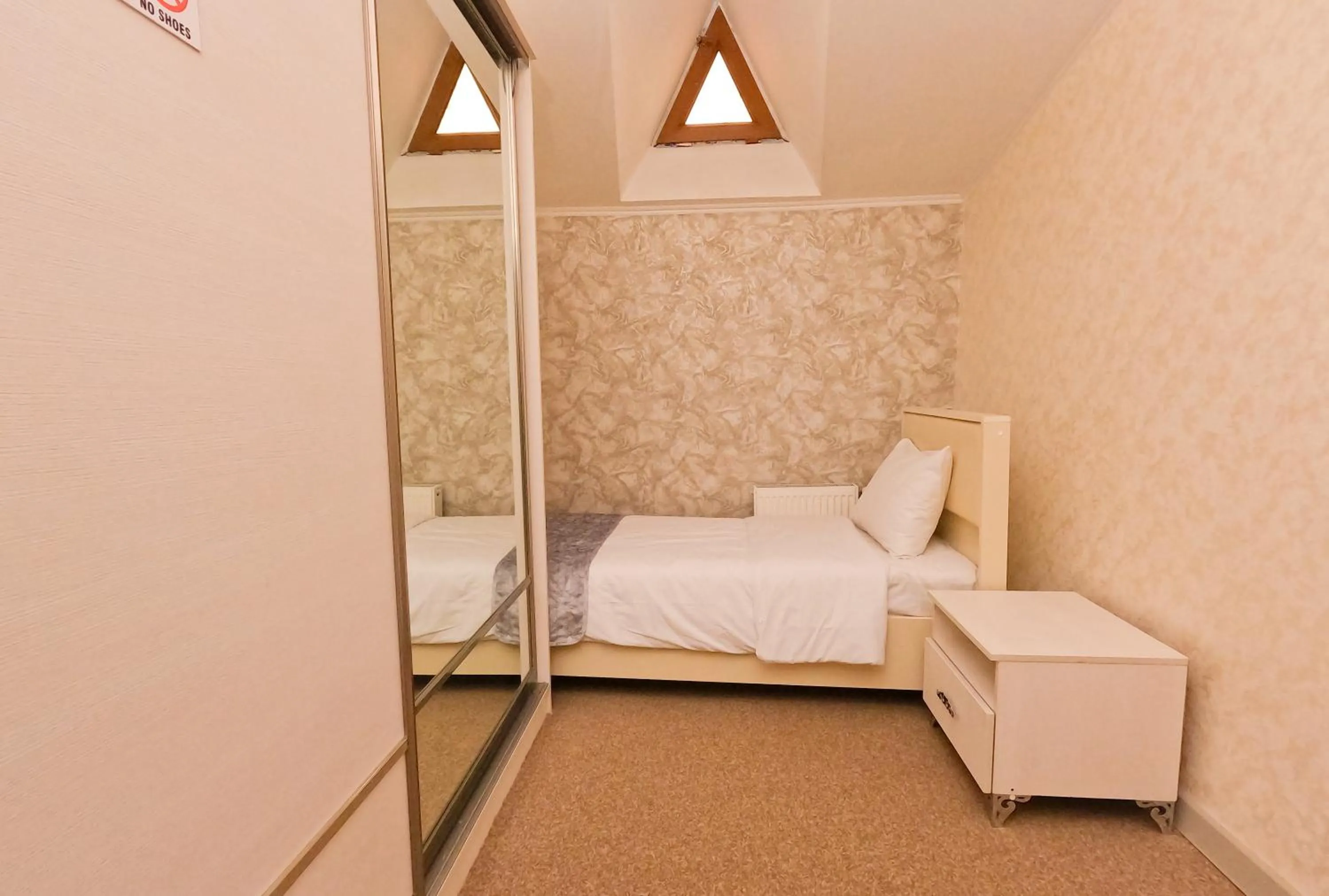 Bed in Gabala Yeddi Gozel Hotel