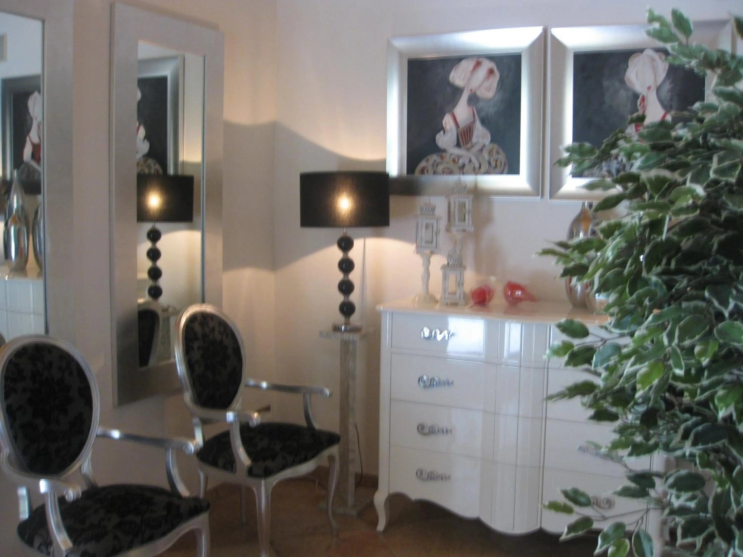 Restaurant/places to eat in Albergo Giardino