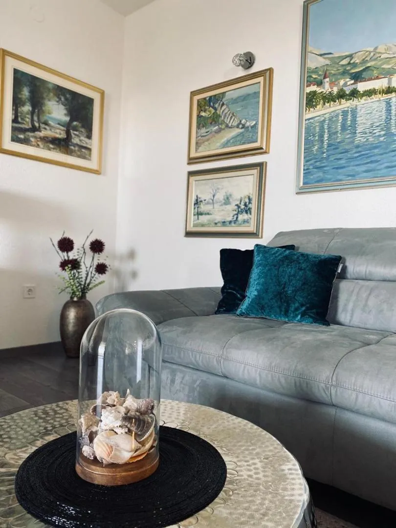 Villa Noura in Makarska, private pool,gym