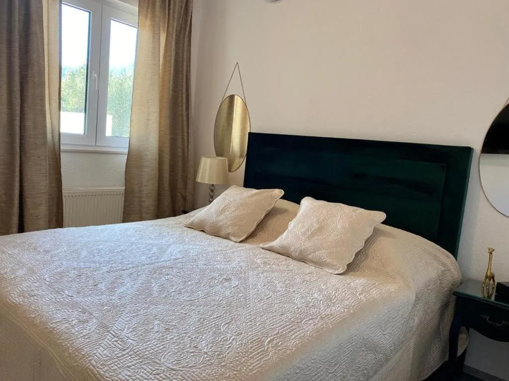 Bed in Villa Noura in Makarska, private pool,gym