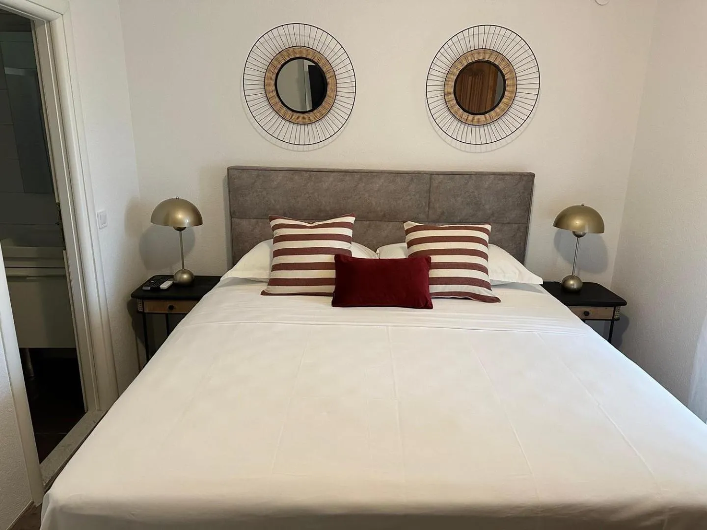 Bed in Villa Noura in Makarska, private pool,gym
