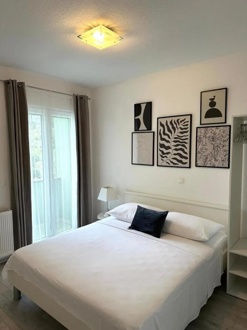 Bed in Villa Noura in Makarska, private pool,gym
