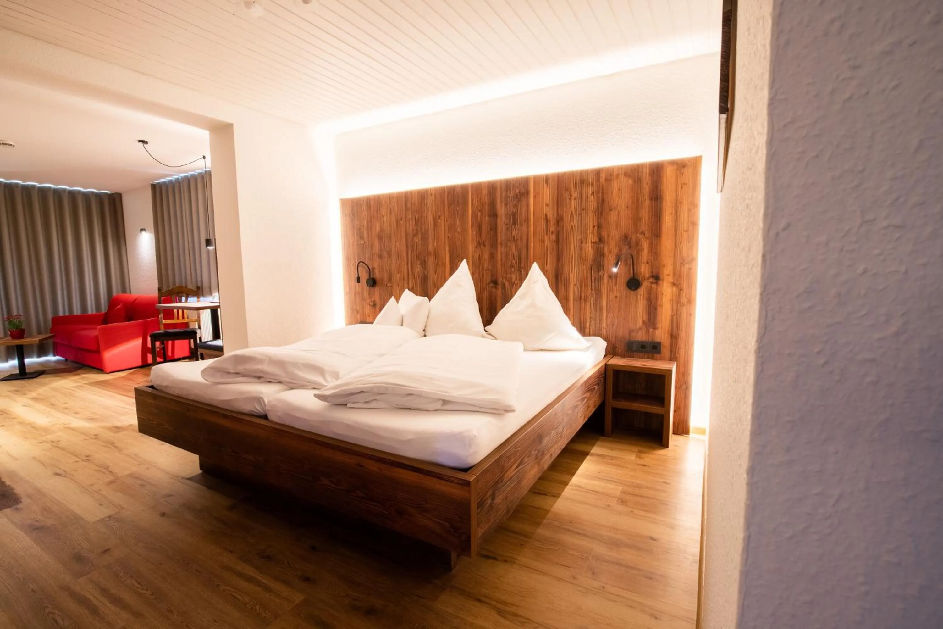 Photo of the whole room, Bed in Landgasthof zum Schützen