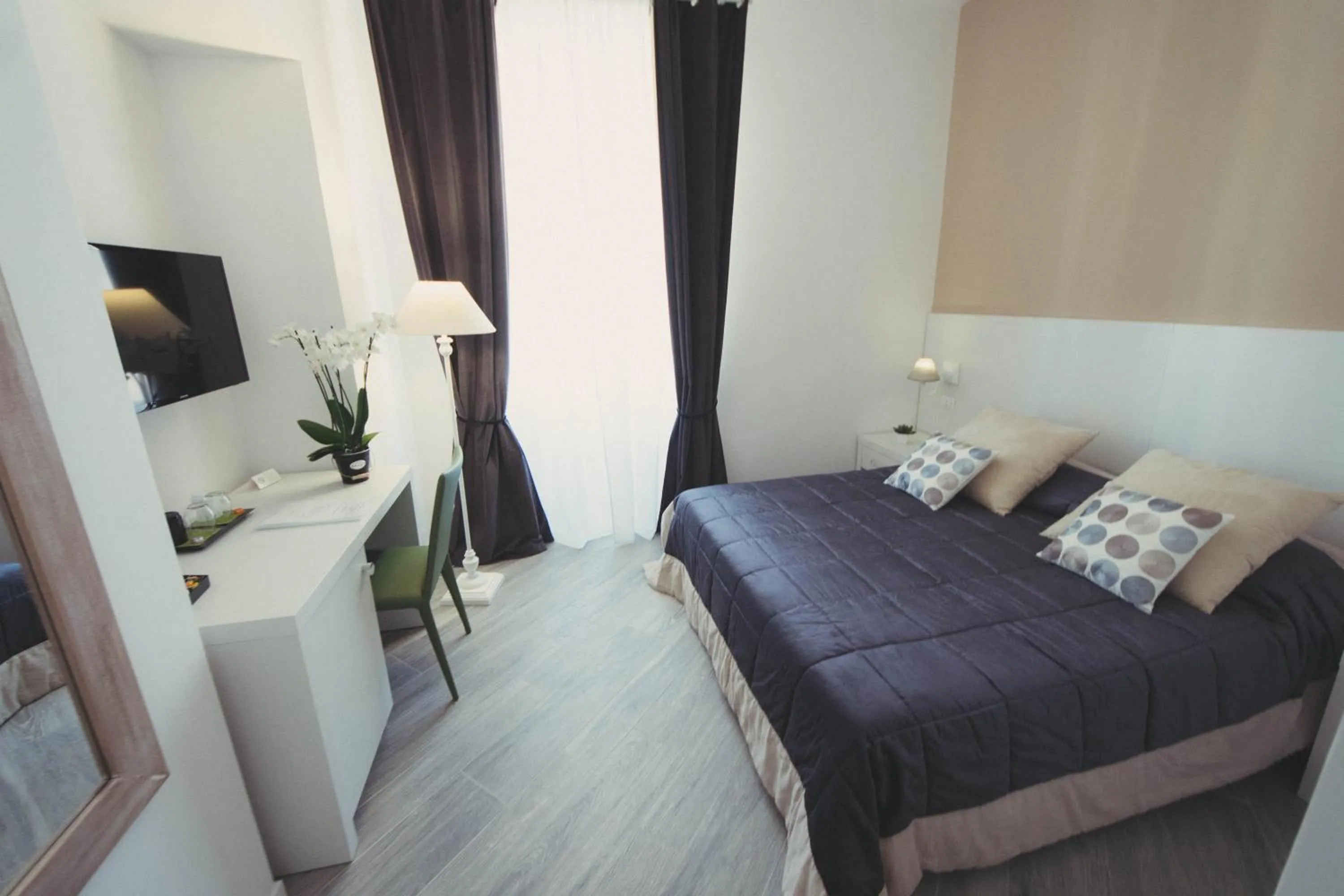 Vantaggio Suites