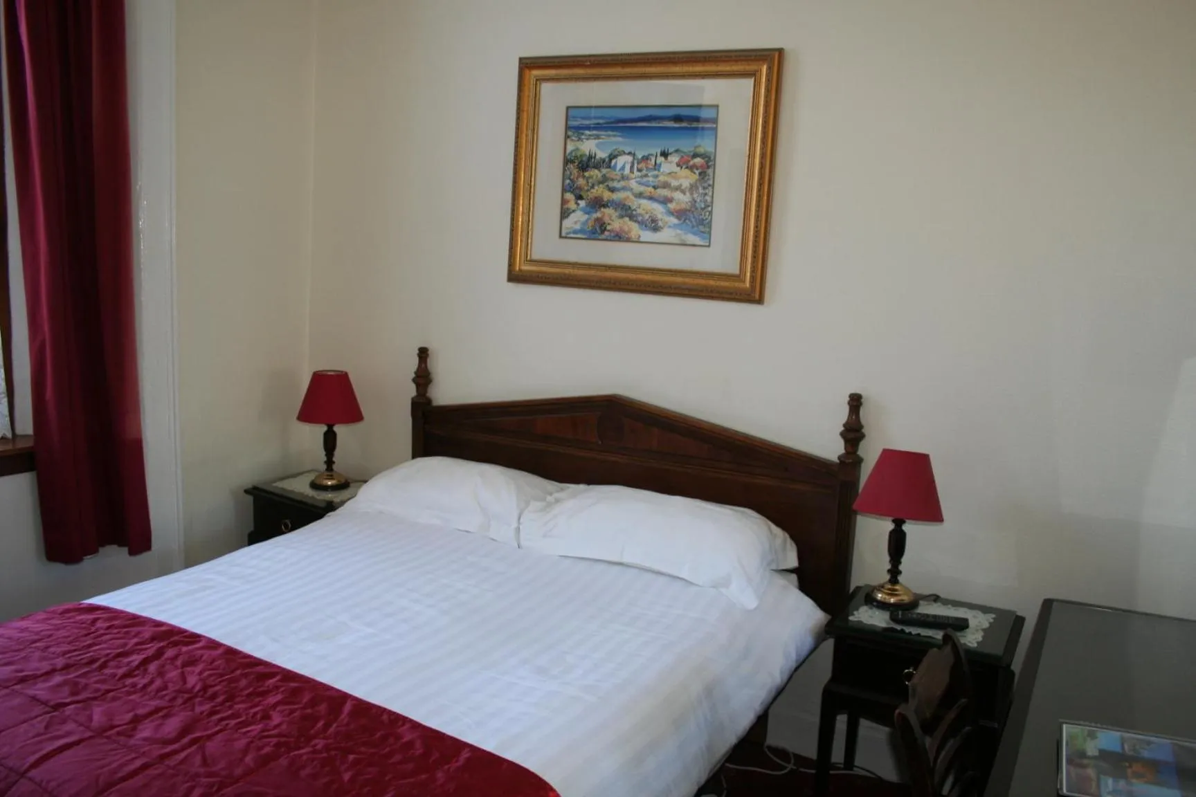 Bedroom, Bed in Bimini House