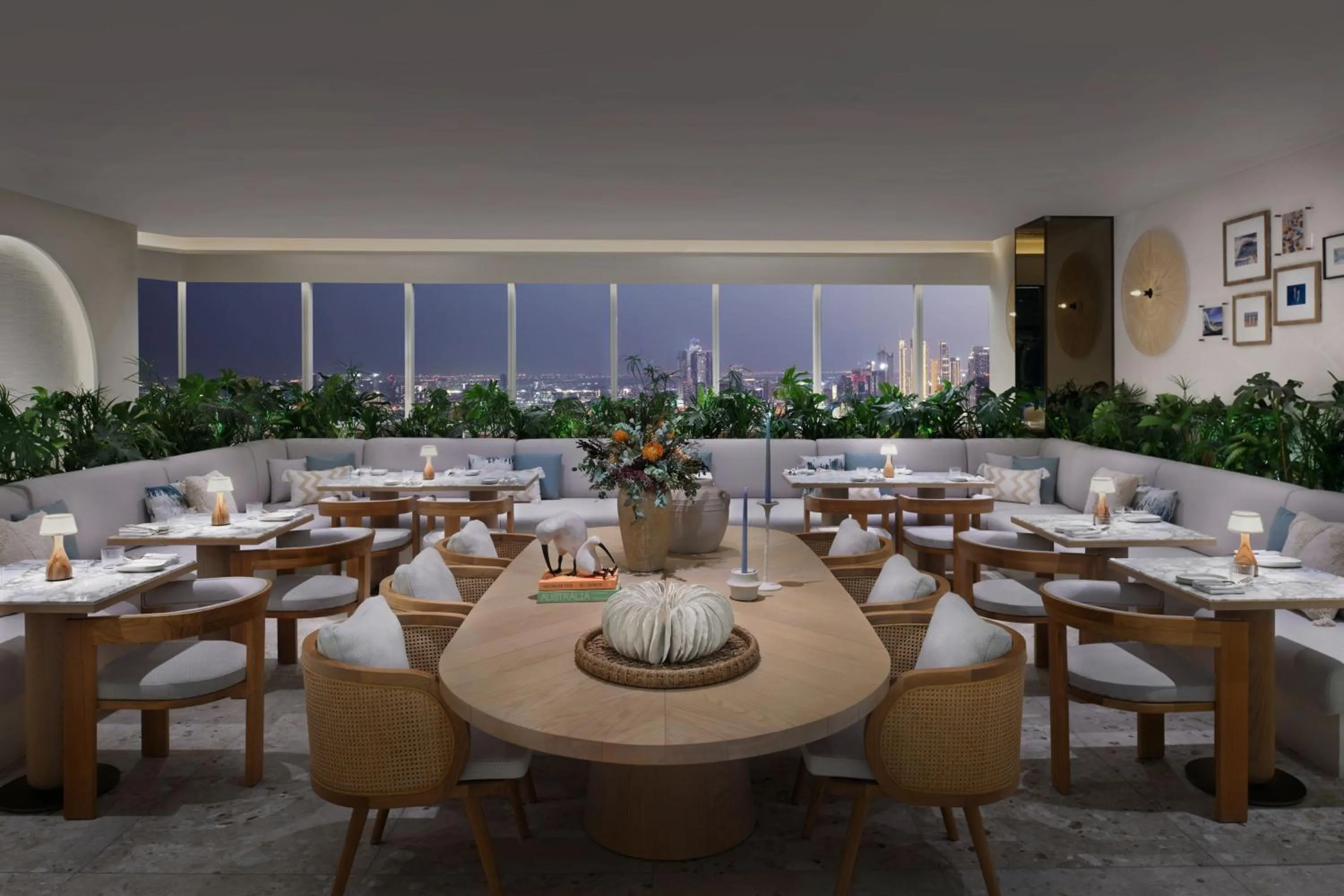 Restaurant/places to eat in Sheraton Grand Hotel, Dubai