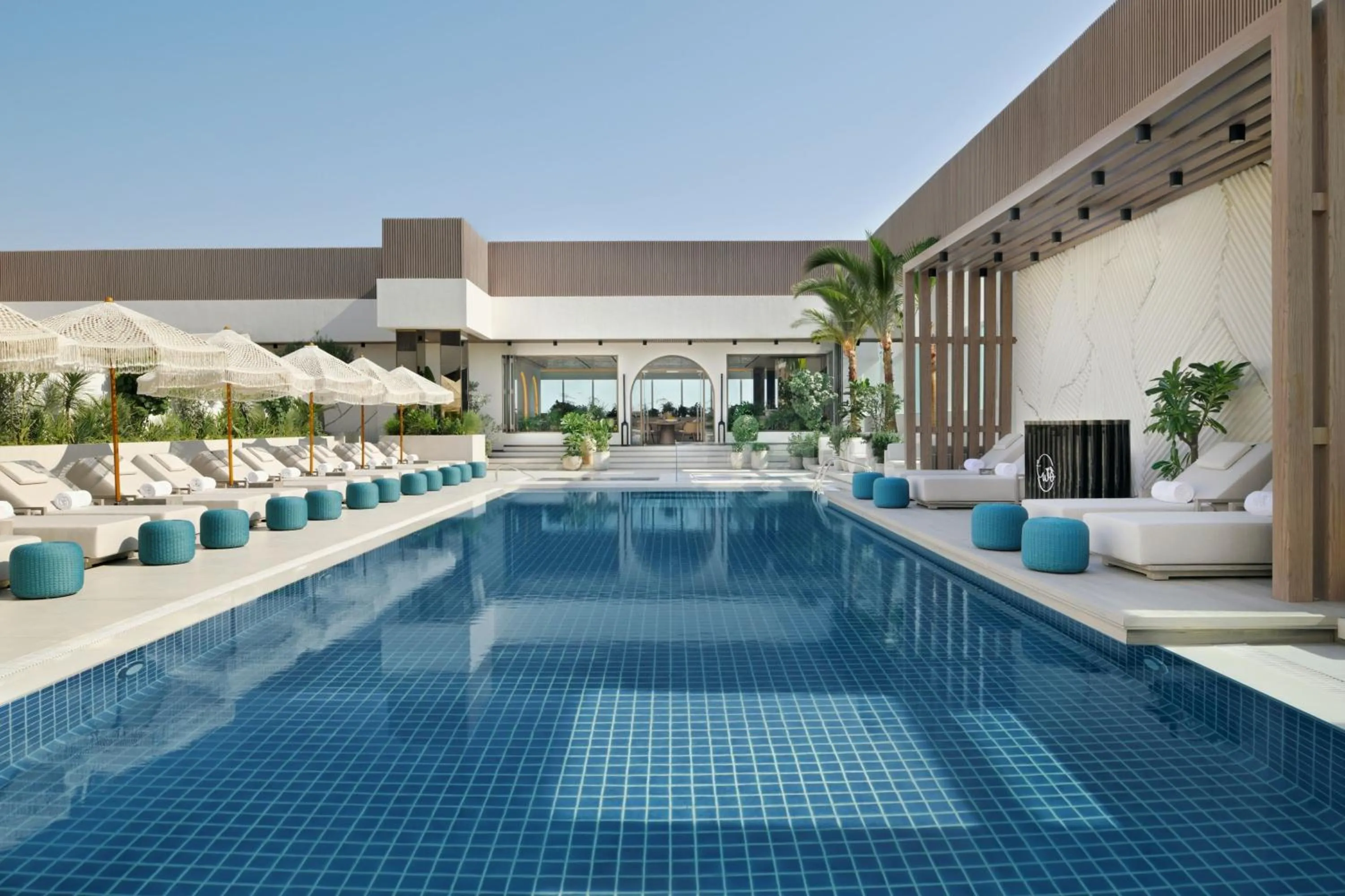 Swimming pool in Sheraton Grand Hotel, Dubai