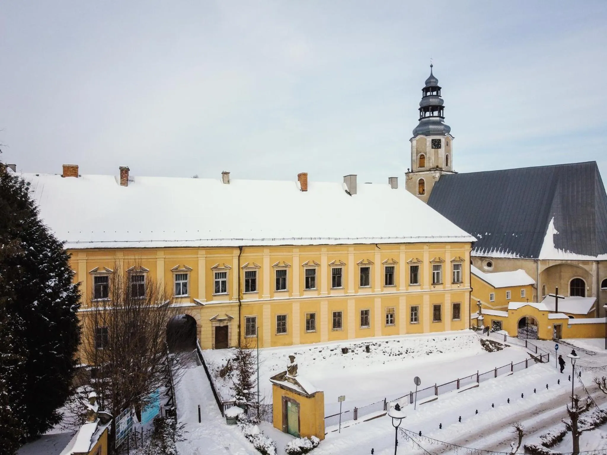 Property building in Zamek Międzylesie