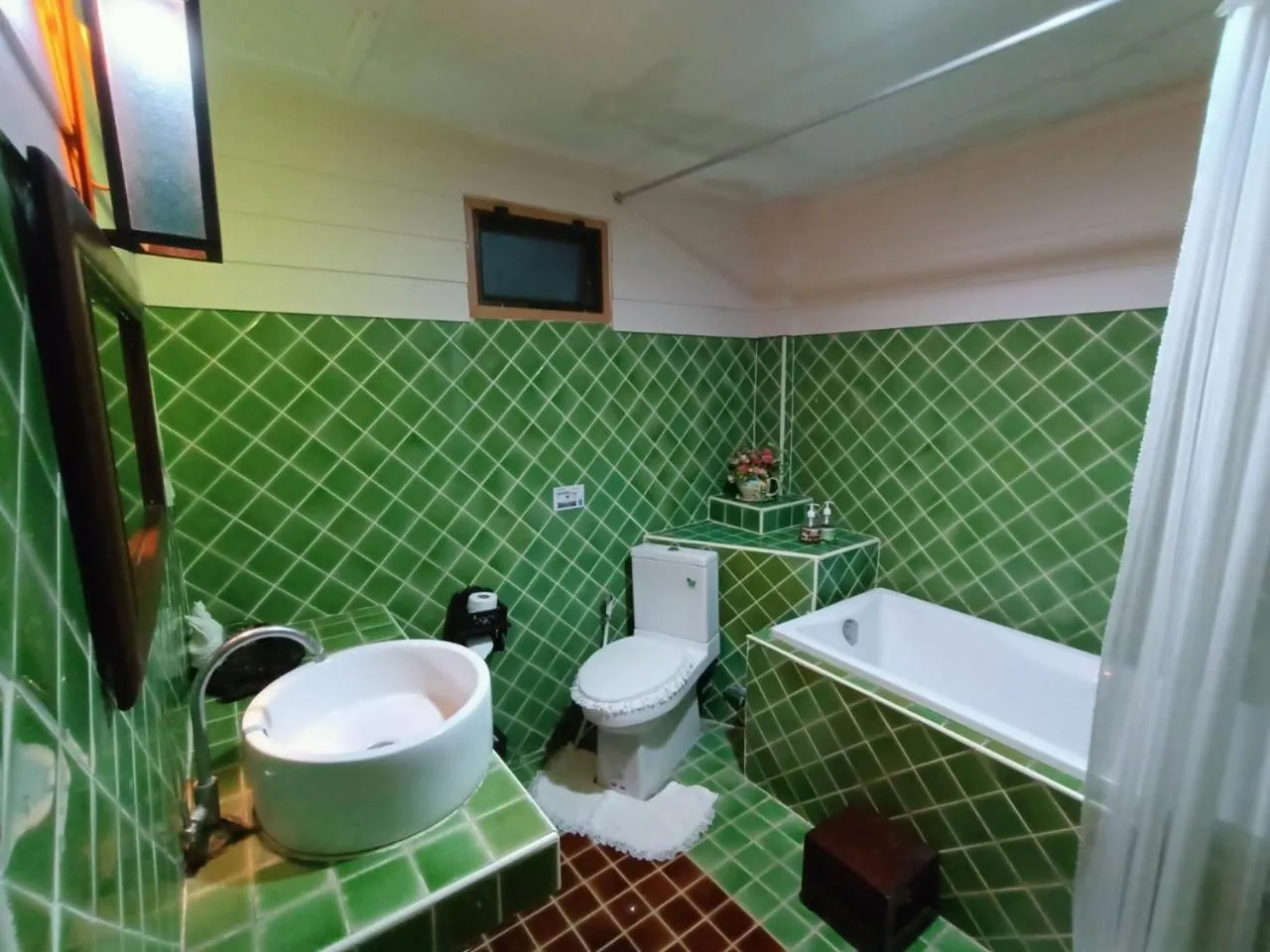 Bathroom in P.Paradise Hotel