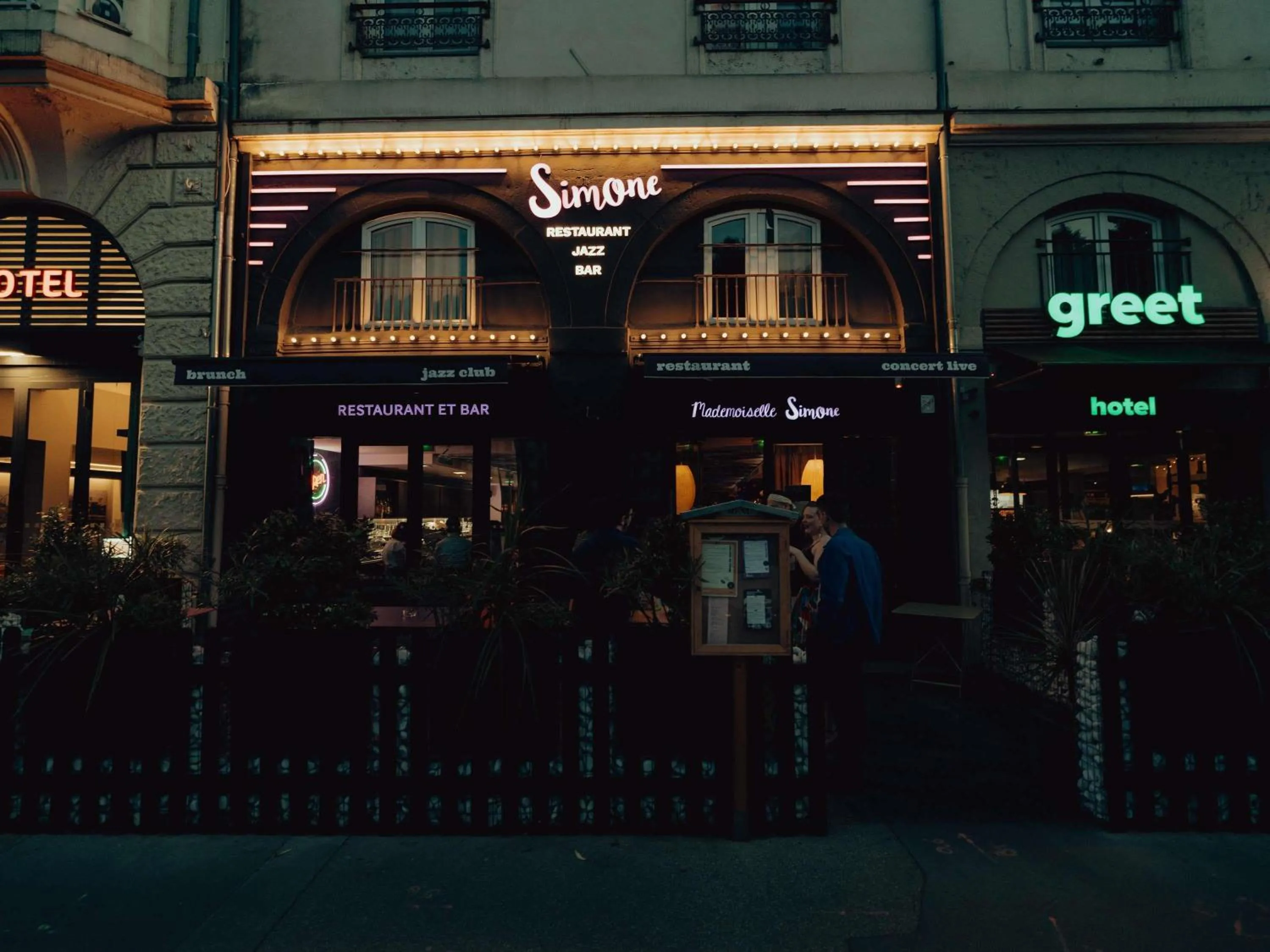 Restaurant/places to eat in Greet Hotel Lyon Confluence