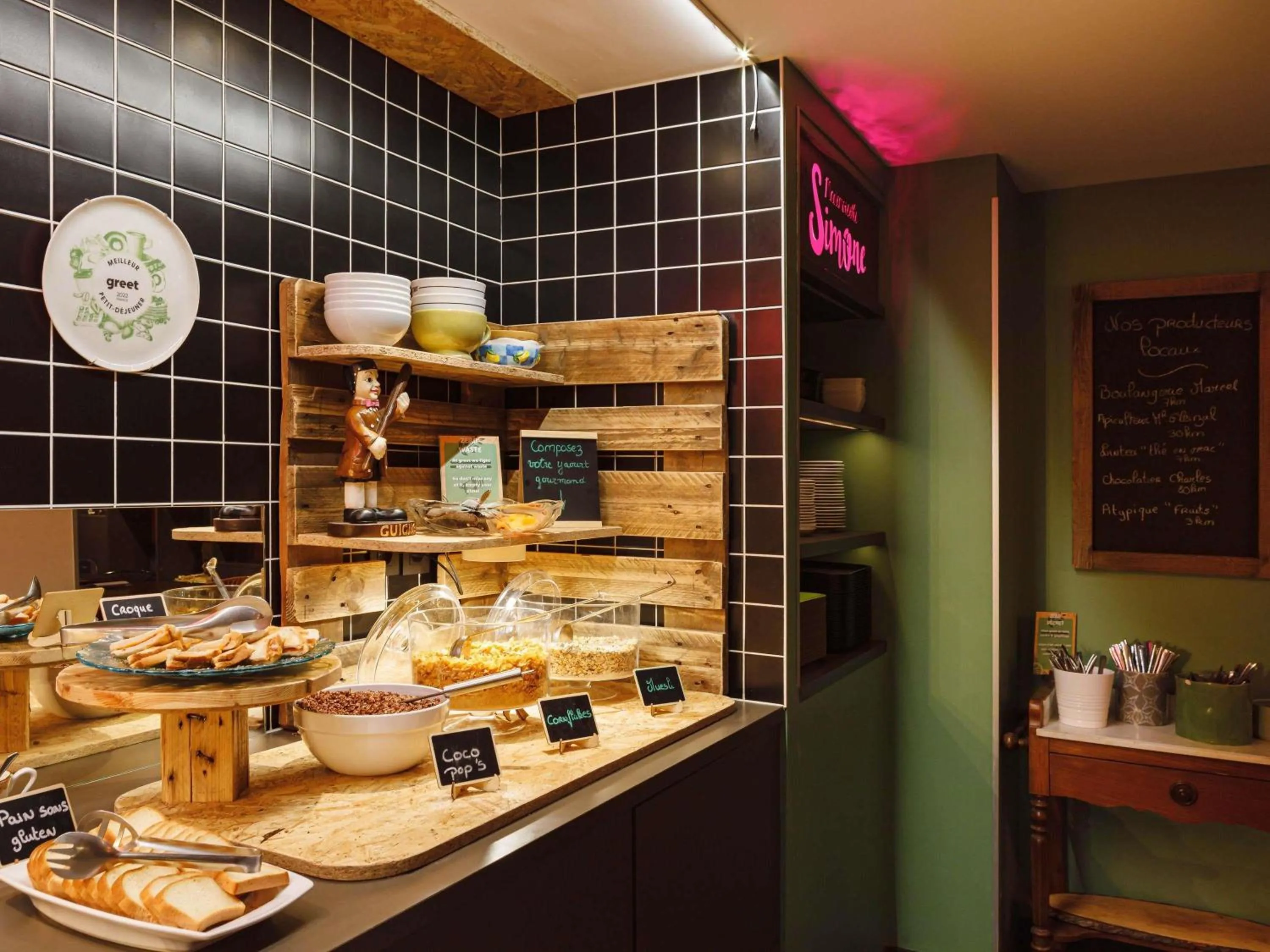 Breakfast in Greet Hotel Lyon Confluence