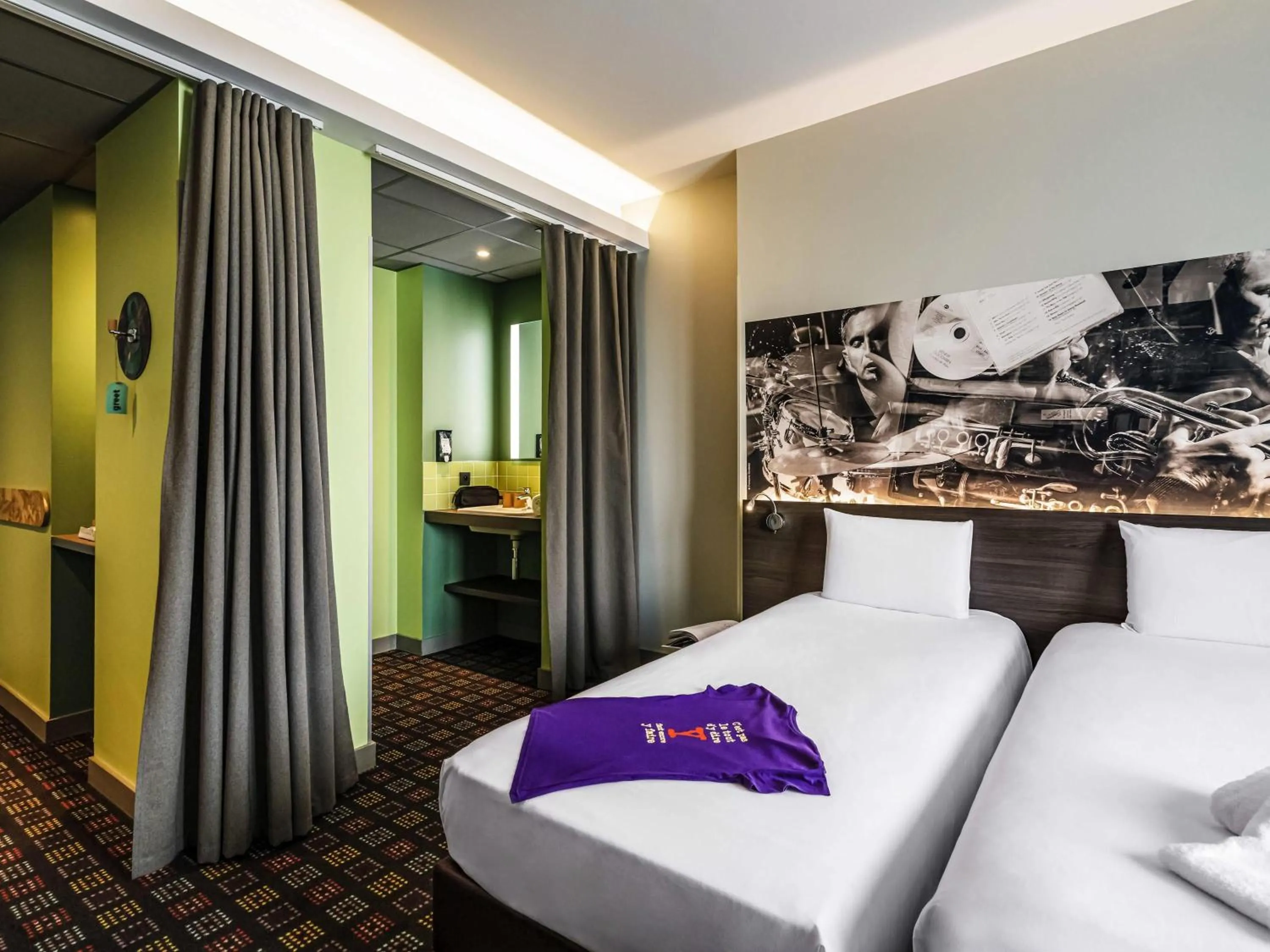 Bedroom, Bed in Greet Hotel Lyon Confluence