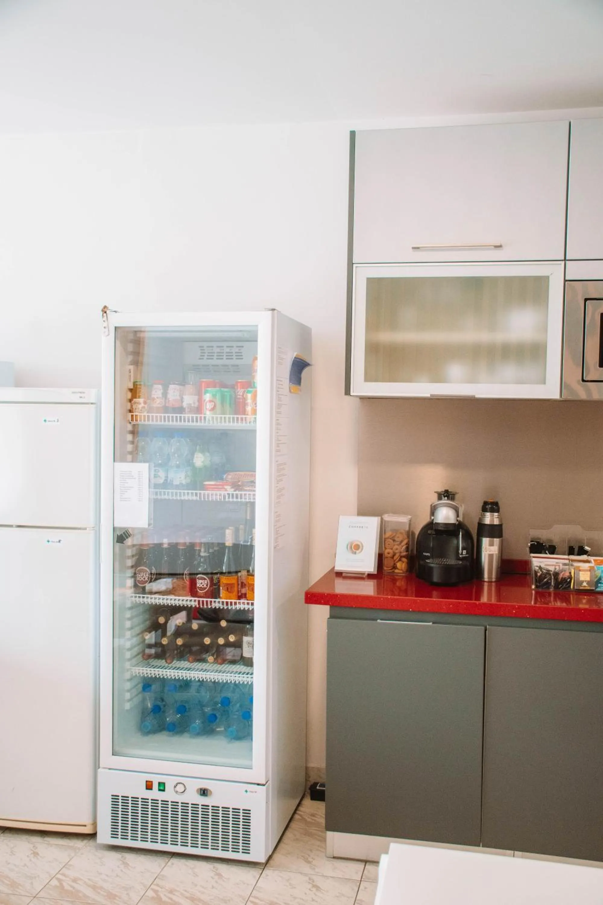 Communal kitchen in Arca Nova Guest House - Caminha