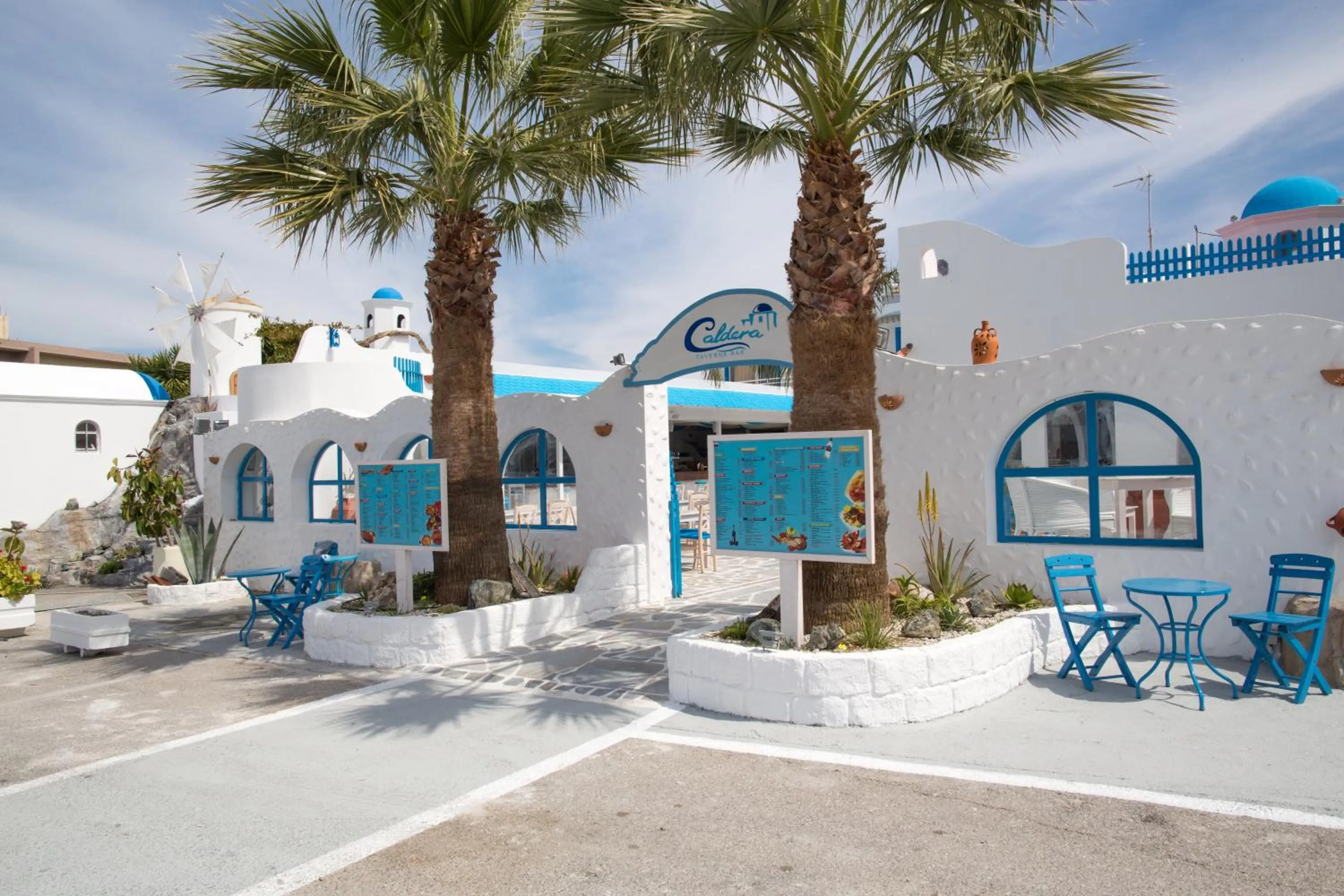 Property building in Romantza Mare