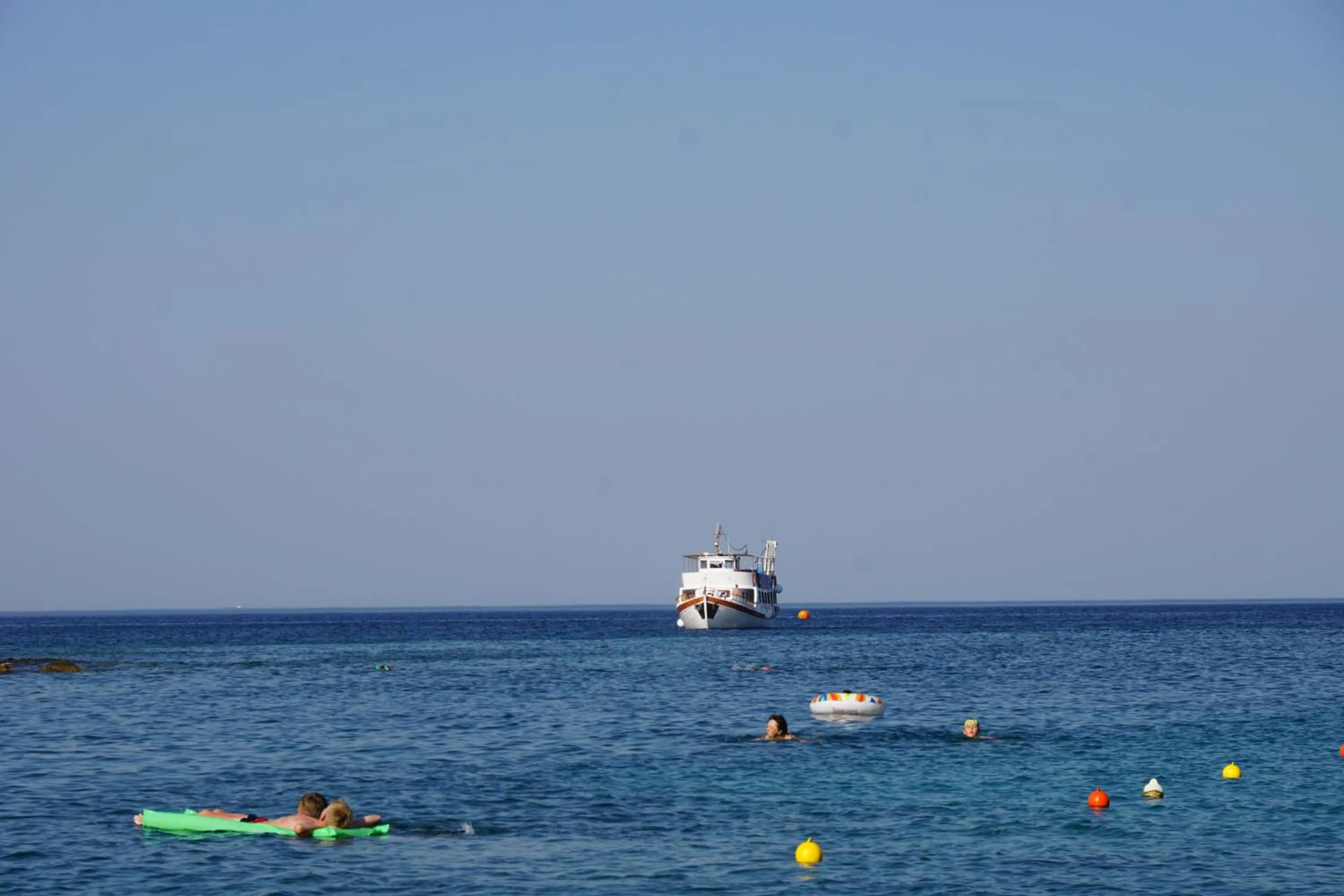 Beach in Romantza Mare