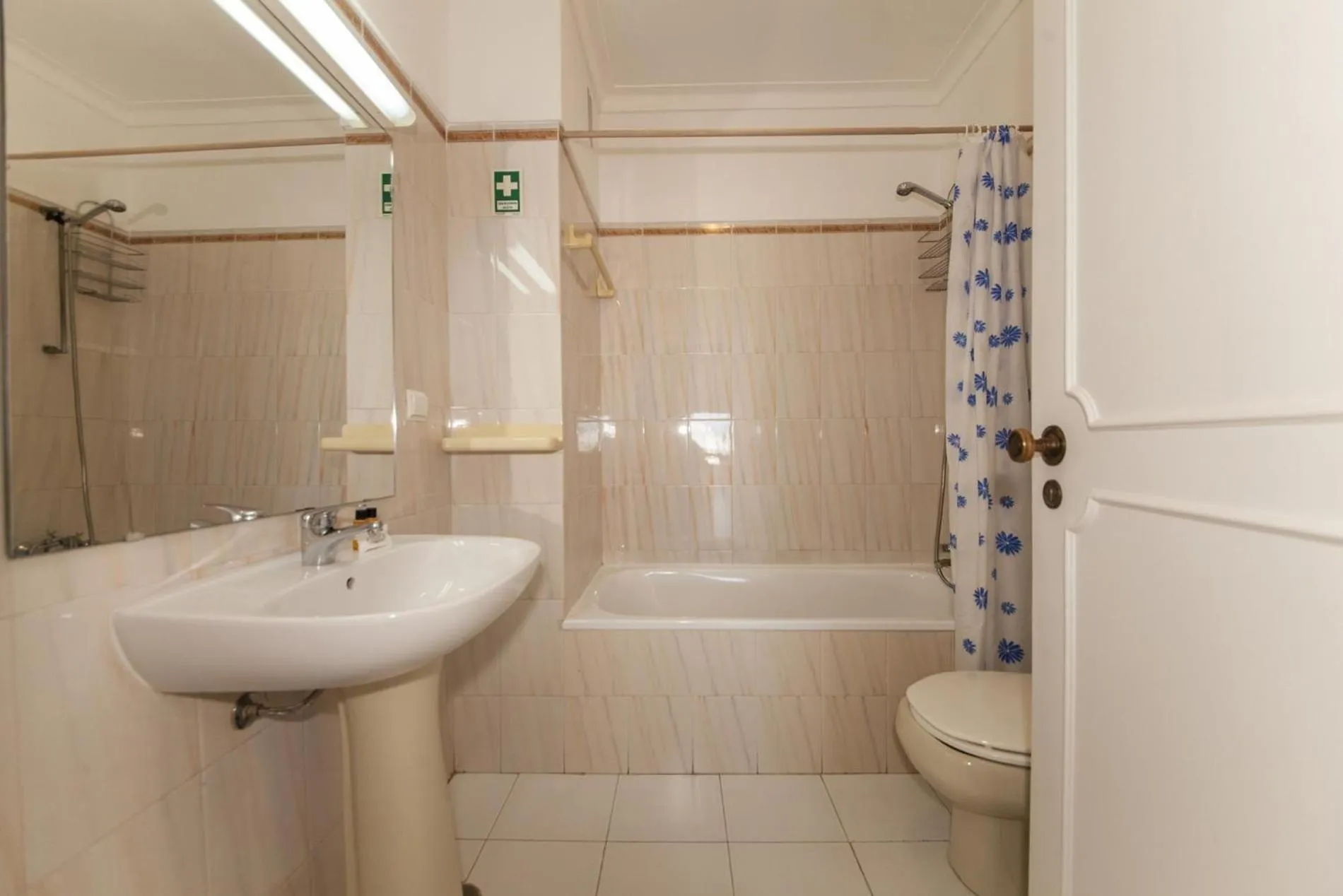 Floor plan in Candimar Beach Apartment