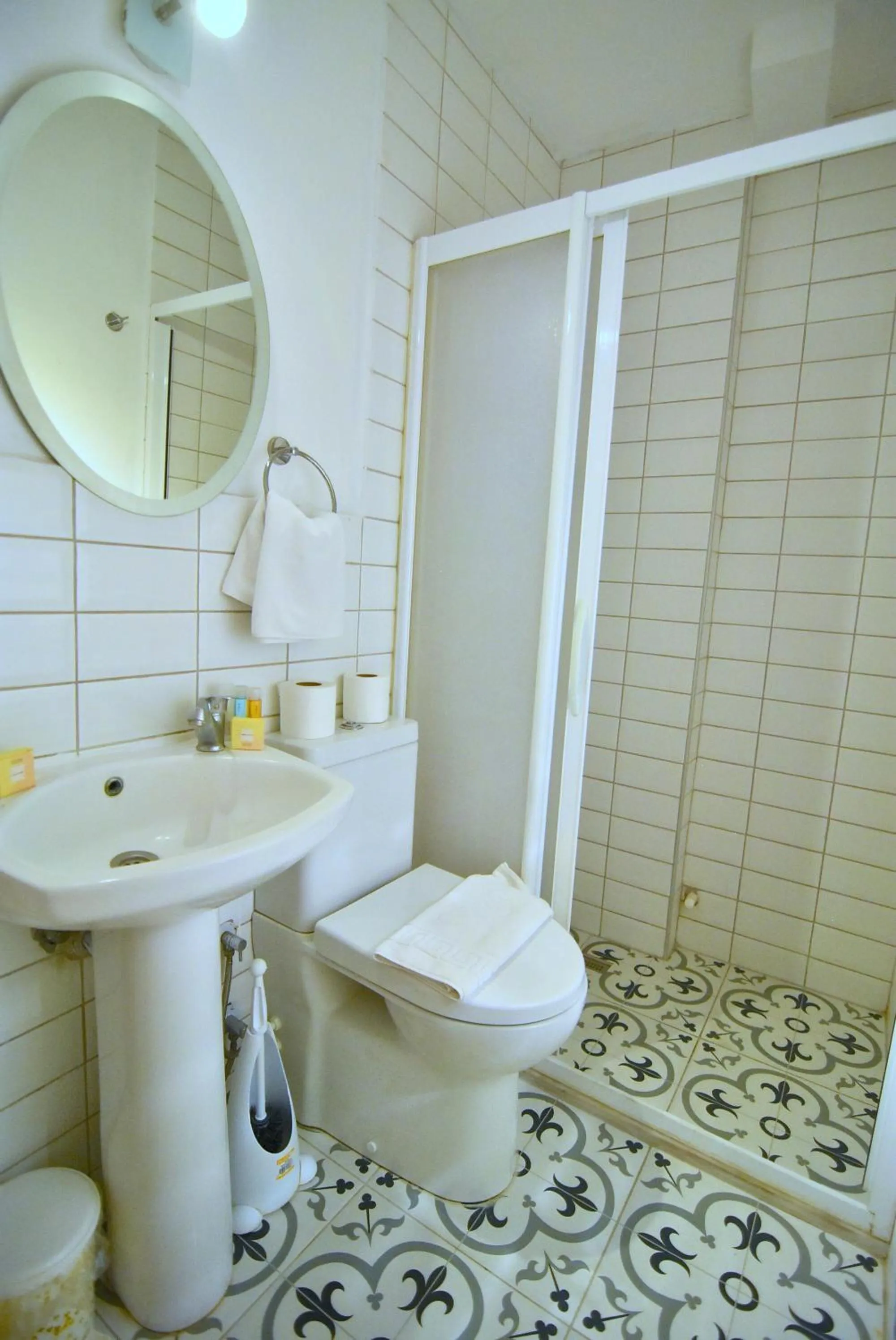 Shower in Degirmenli Konak Hotel