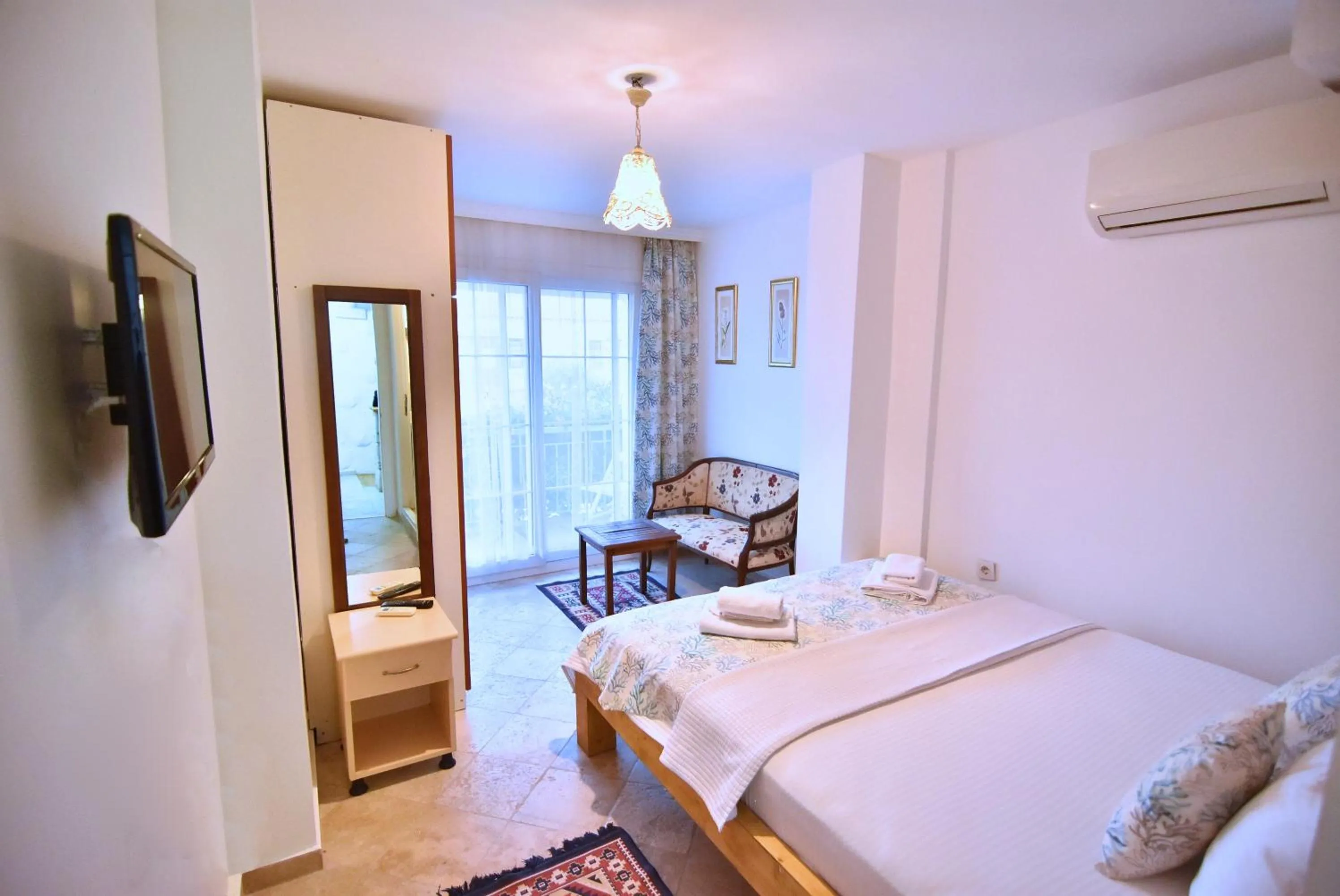 Bed in Degirmenli Konak Hotel