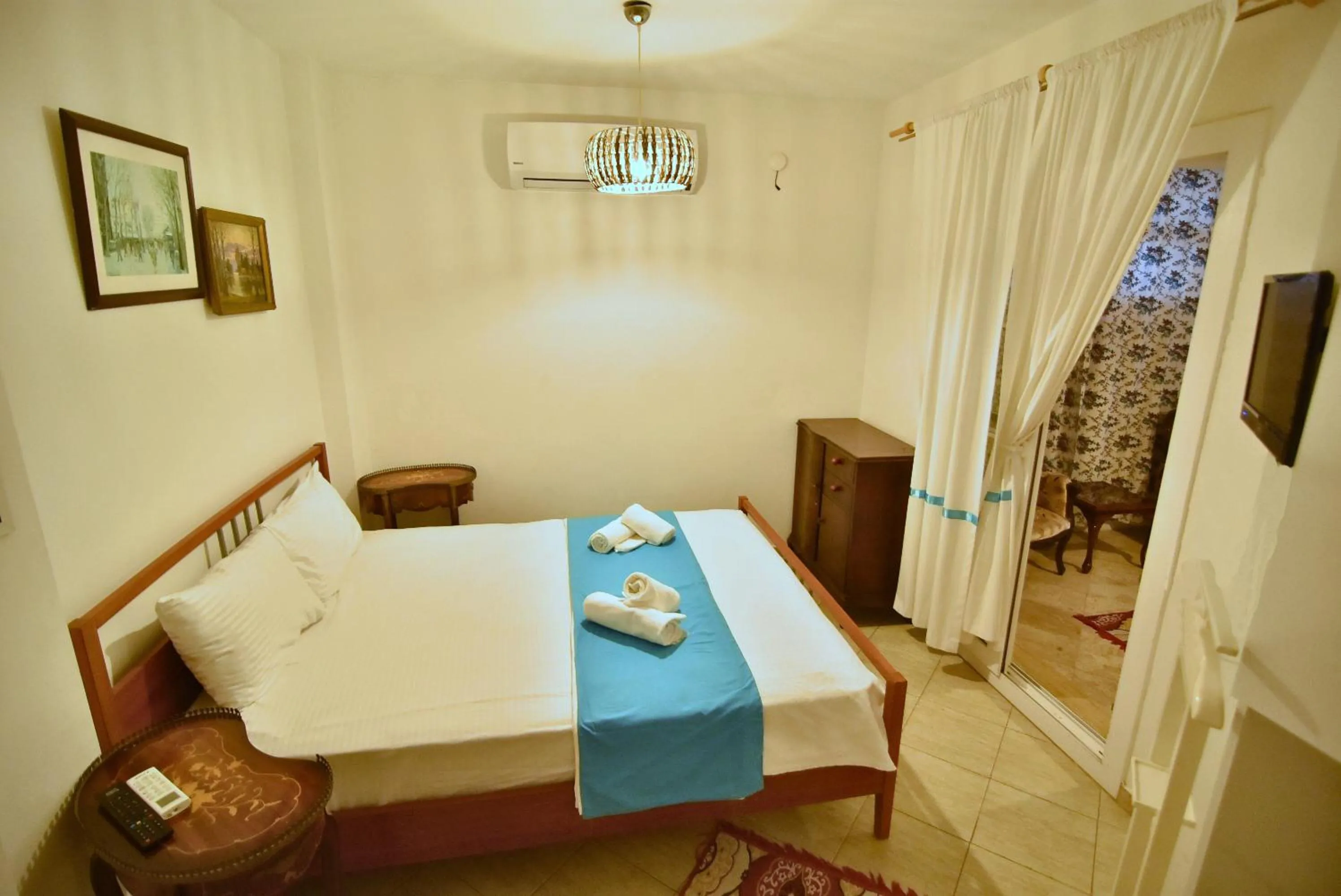 Bed in Degirmenli Konak Hotel