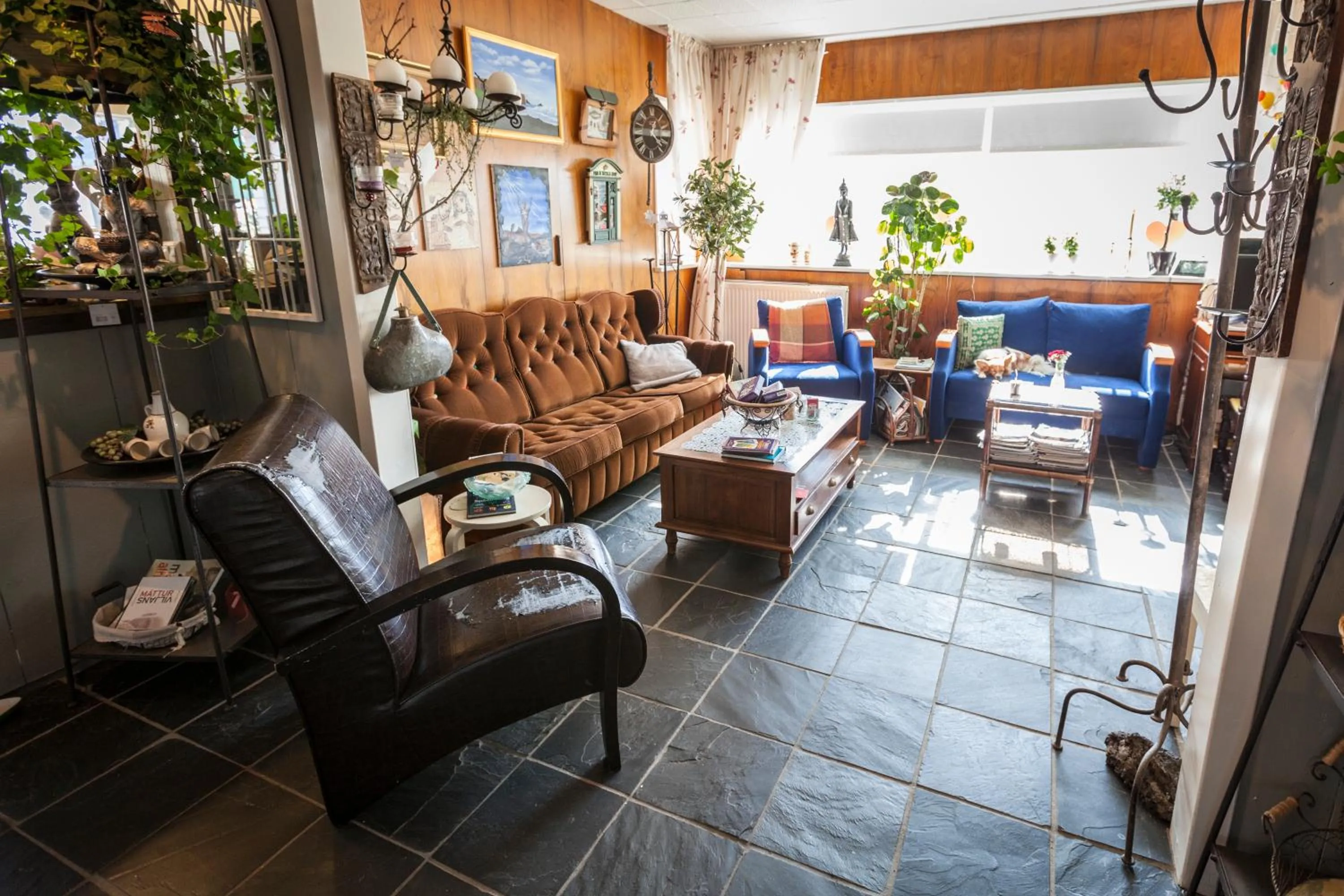 Property building in Blómasetrið Homestay