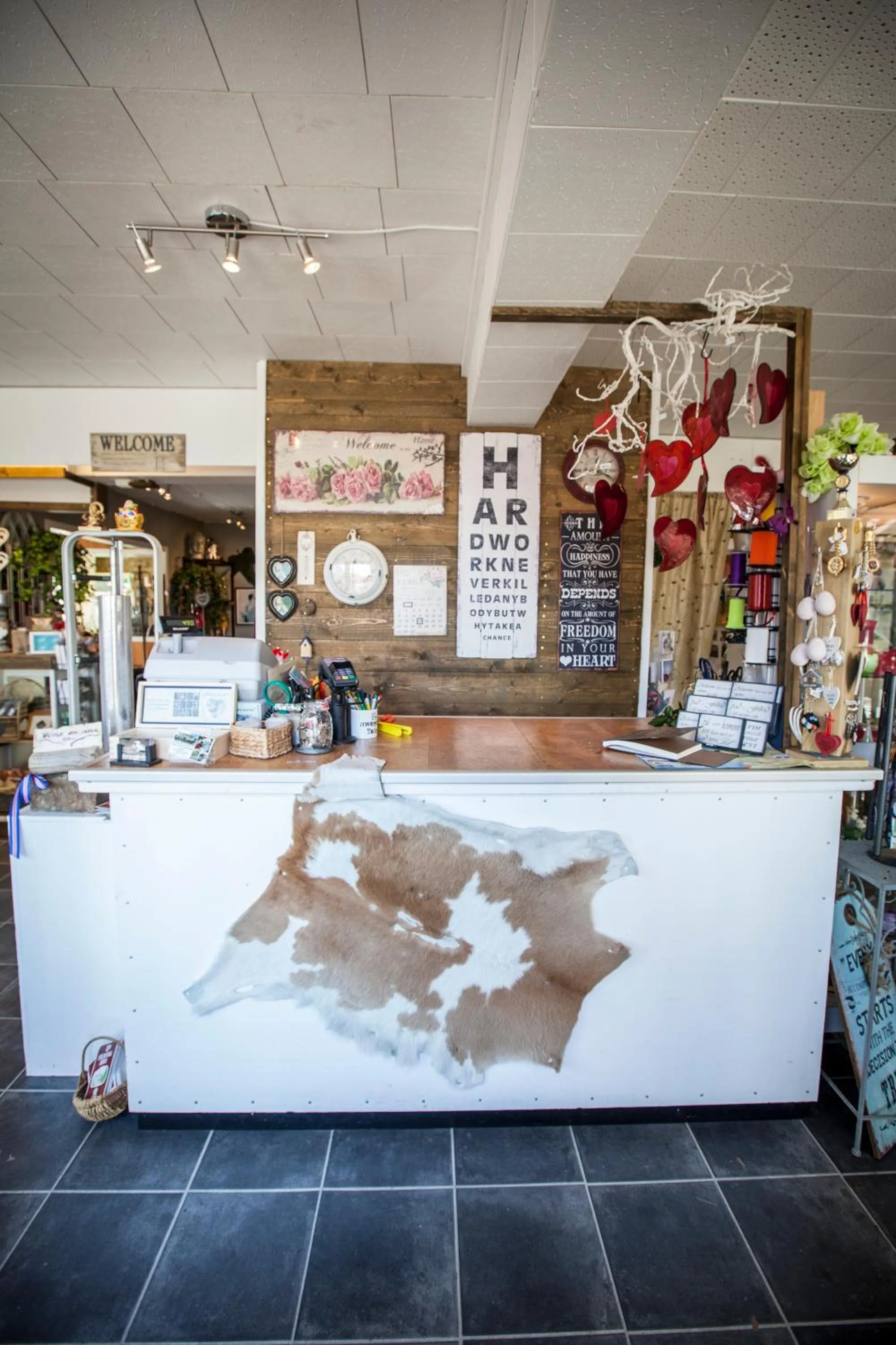 Lobby or reception in Blómasetrið Homestay