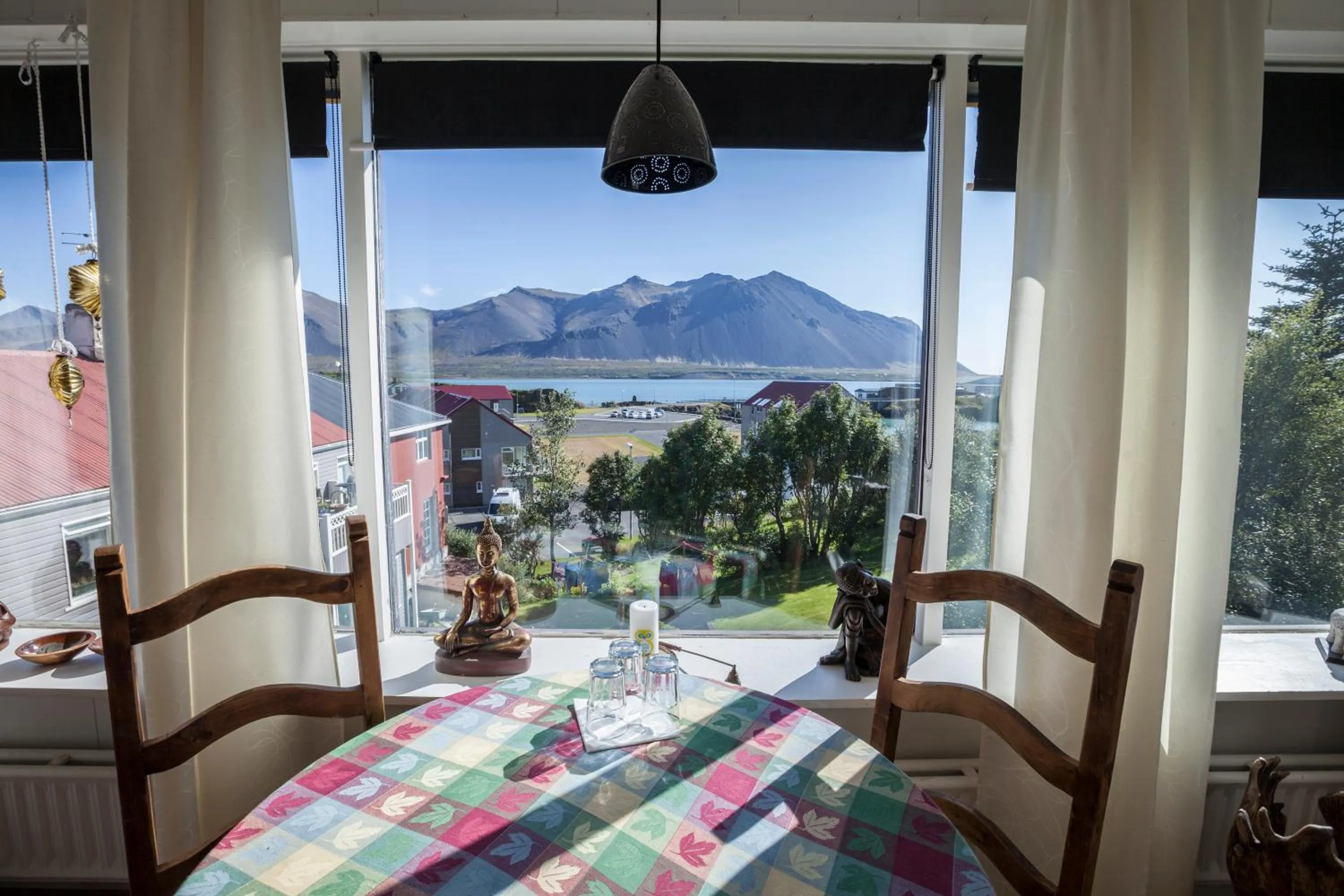 Bedroom in Blómasetrið Homestay