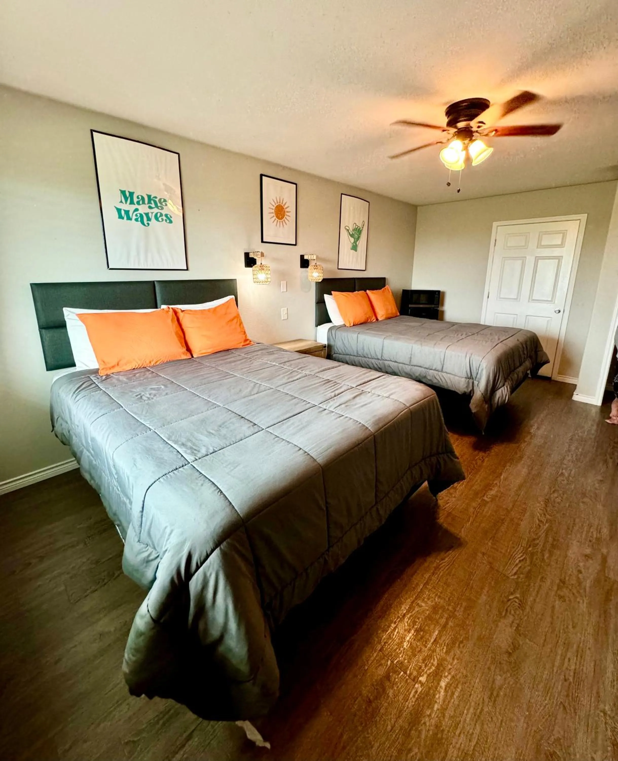 Bed in The 409 Bolivar Beach Hotel