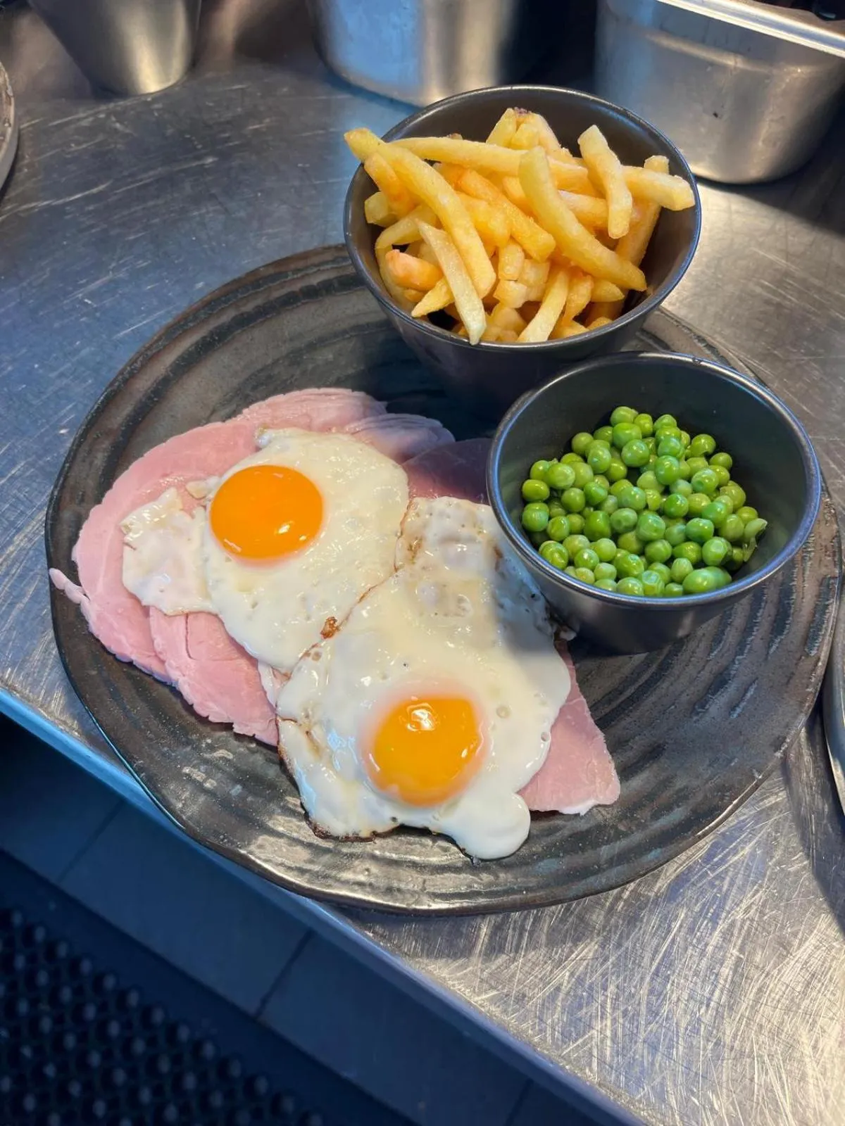 Food and drinks in Dartmoor Lodge Hotel