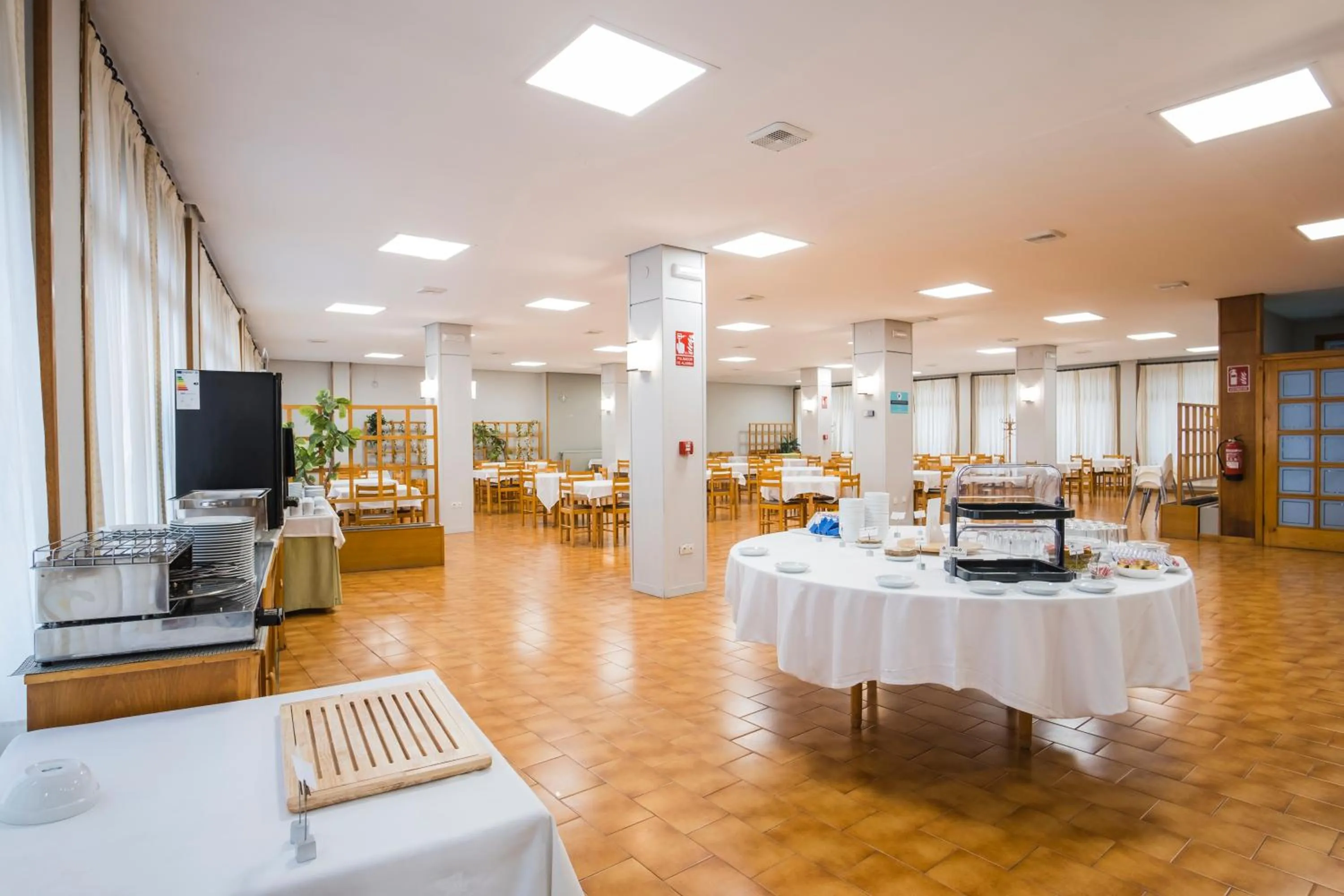 Buffet breakfast in Hotel Alda Boiro