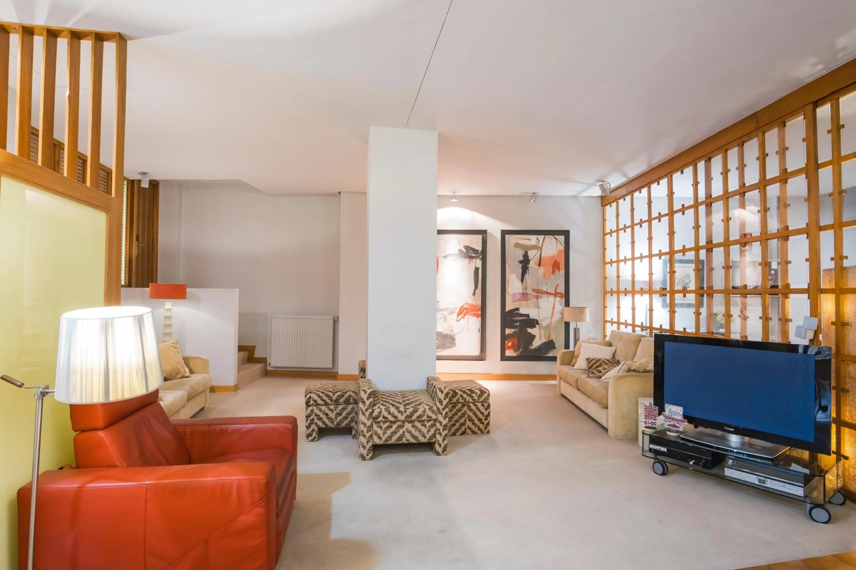 Communal lounge/ TV room in Hotel Alda Boiro