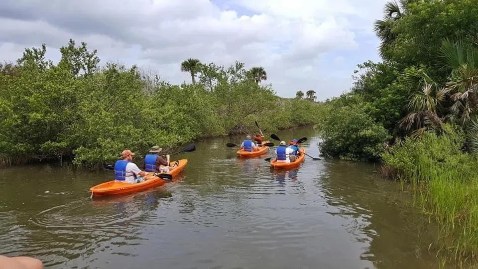 Canoeing in The Beach House at Si Como No Inn
