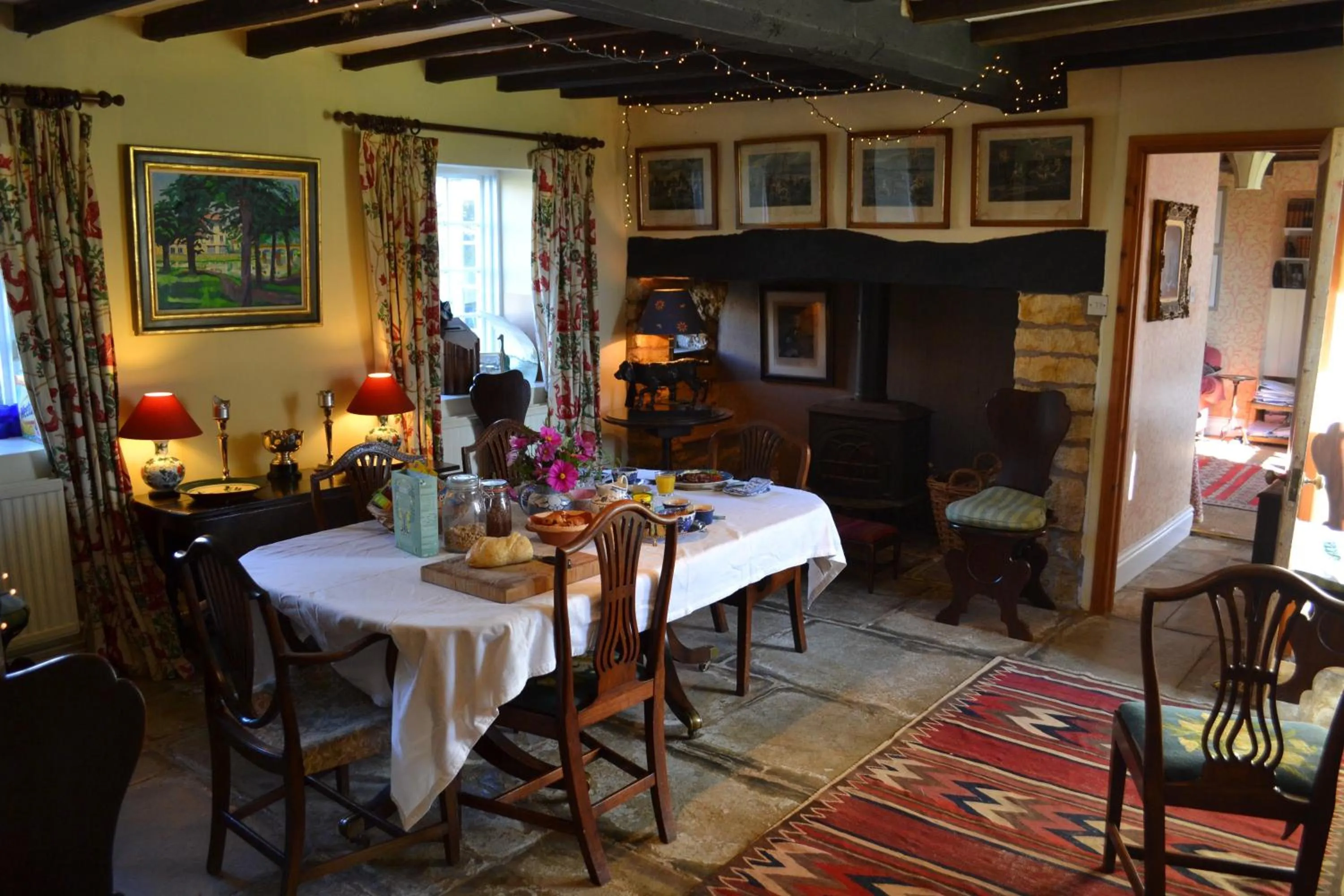 Photo of the whole room in Cotswolds Mine Hill House