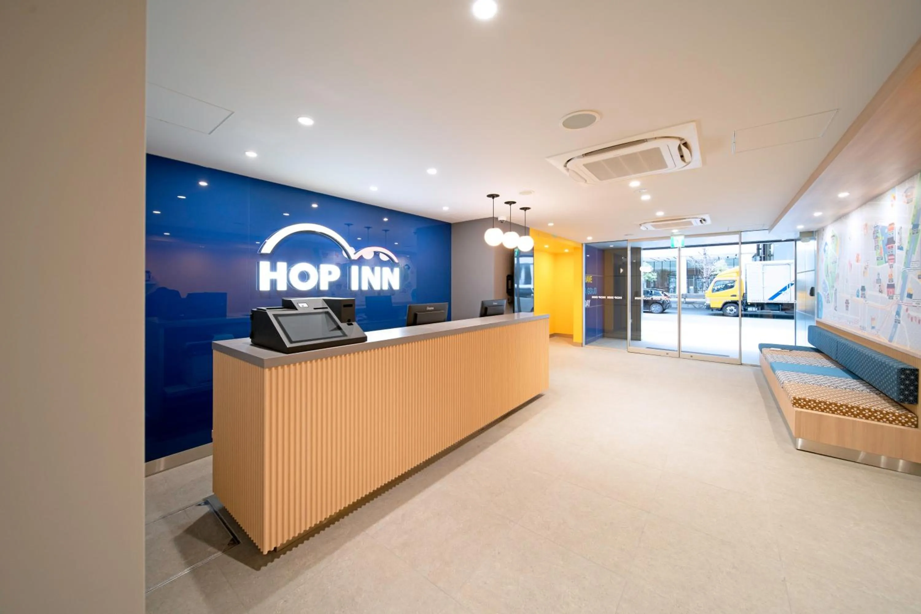 Lobby or reception in Hop Inn Tokyo Ueno
