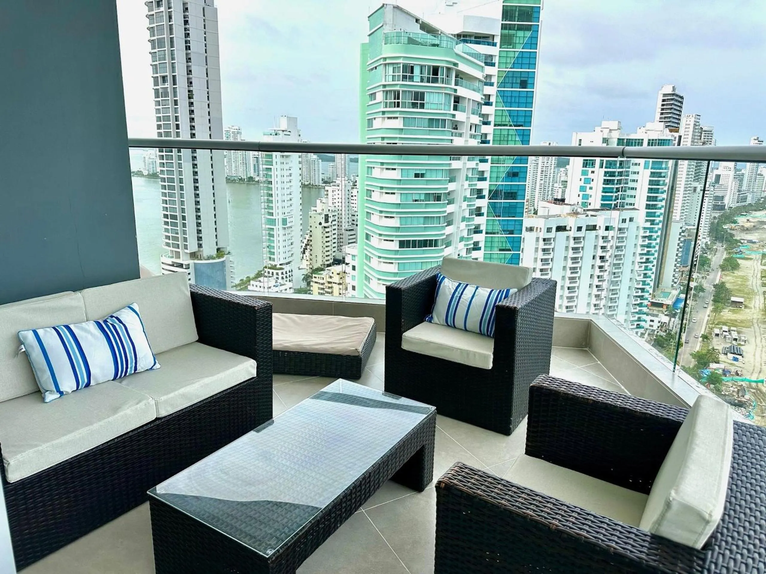 Bird's eye view in U-GO Edificio Murano Elite Bocagrande Frente al Mar